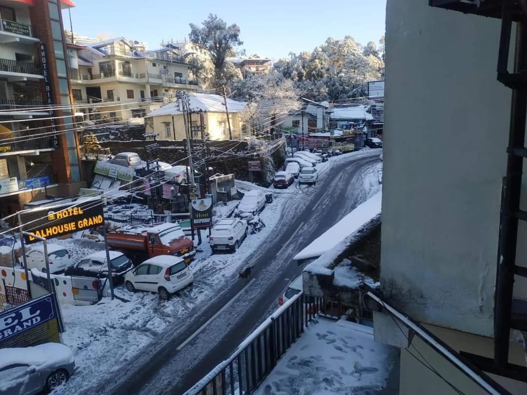 Homestay Oak Wood Banikhet Dalhousie