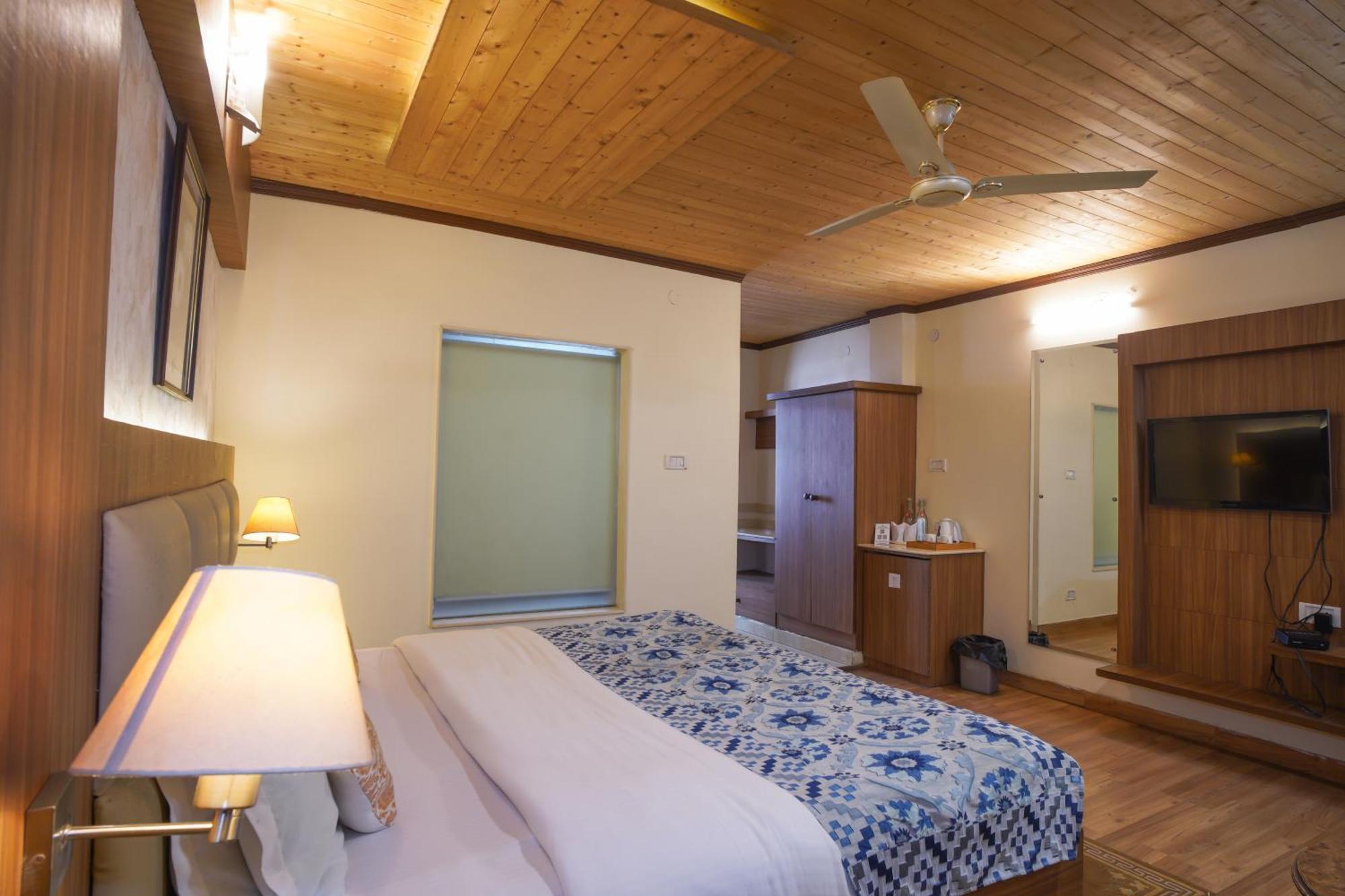 Vilasa Lall Ji Resort 4*