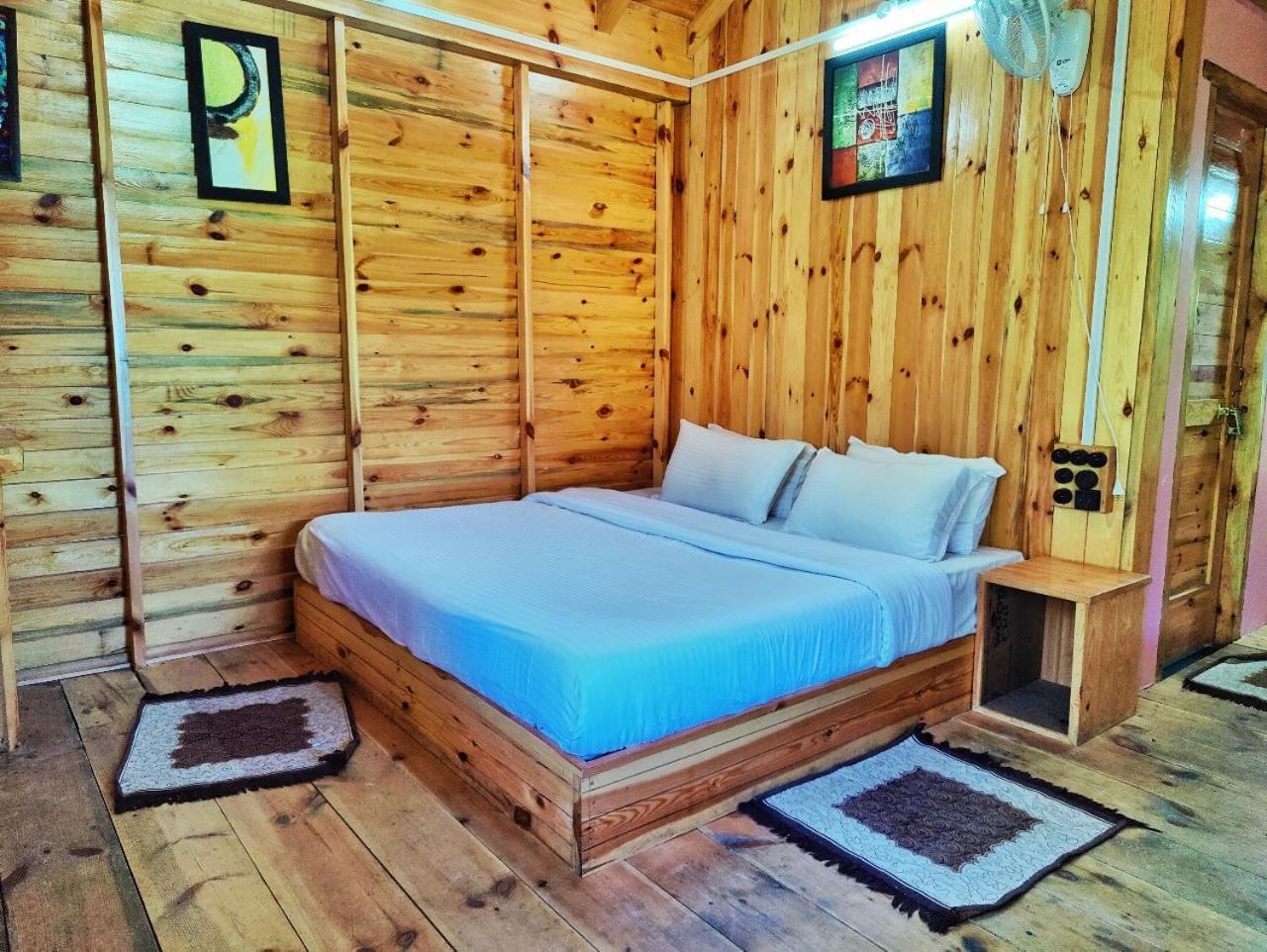 Mid Conifer And Hotel 4*
