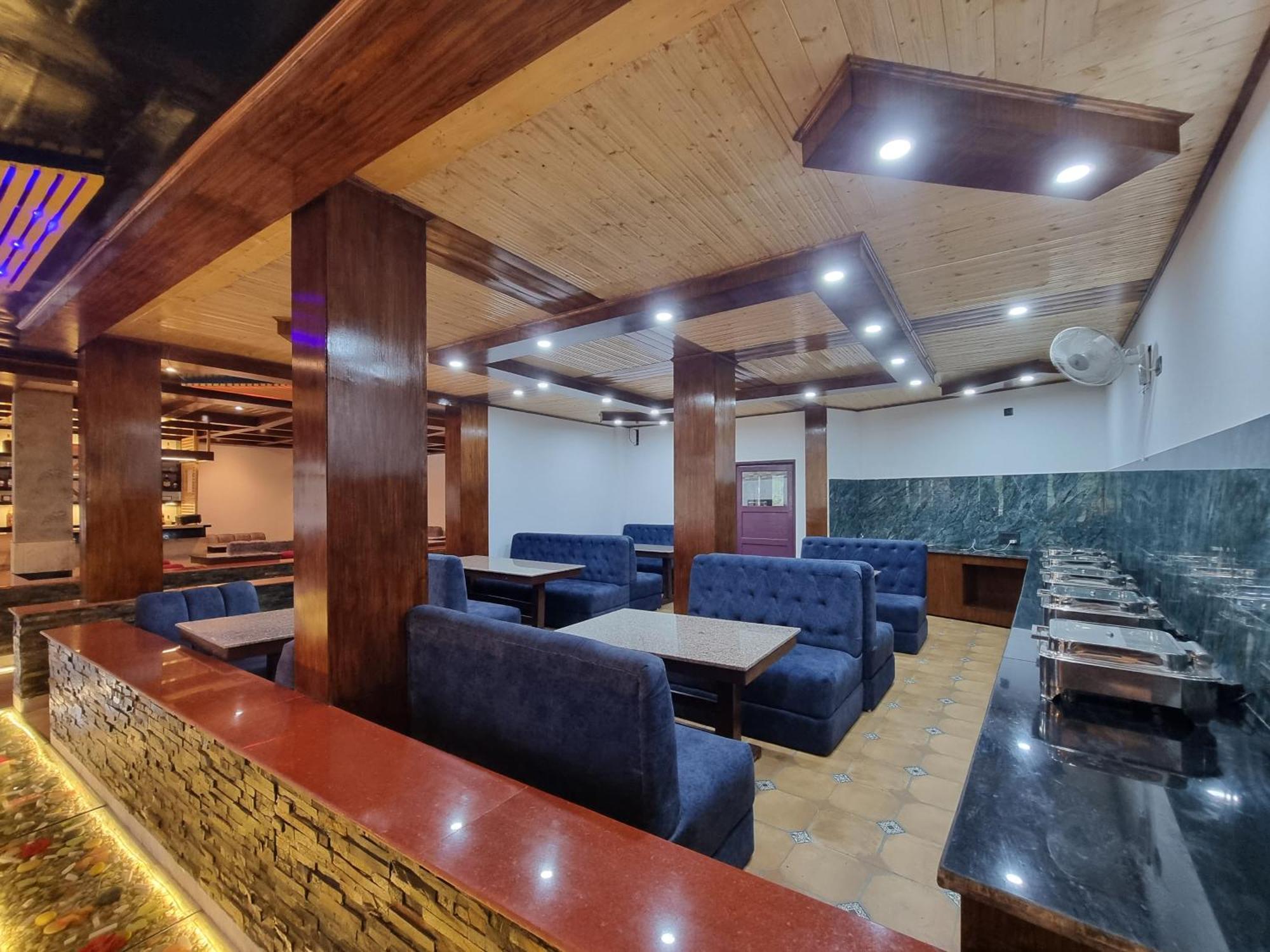 Hotel Satyadev Grand Dalhousie