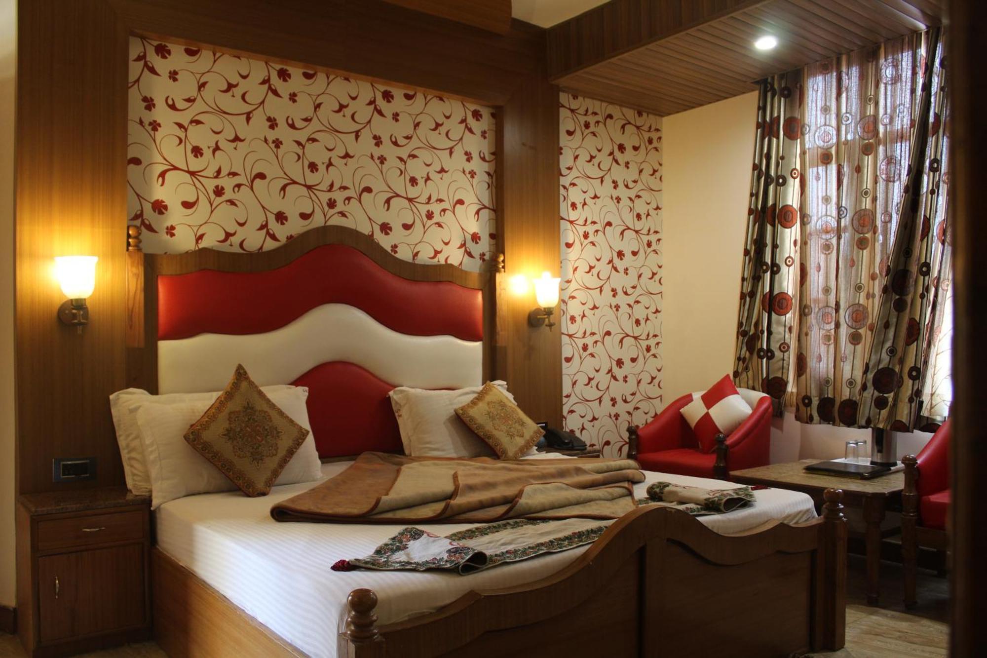 Sagrika Hotel