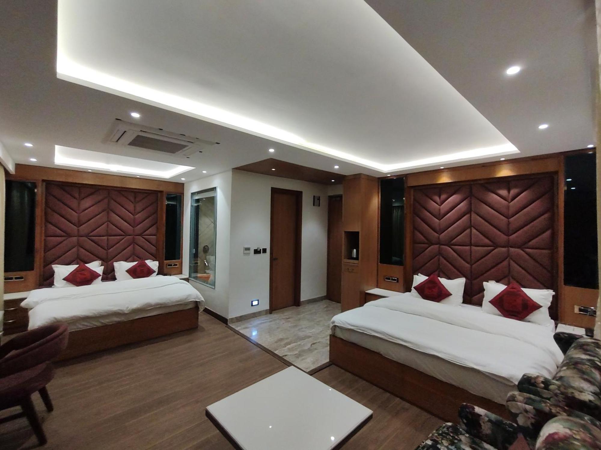 Sagrika Hotel