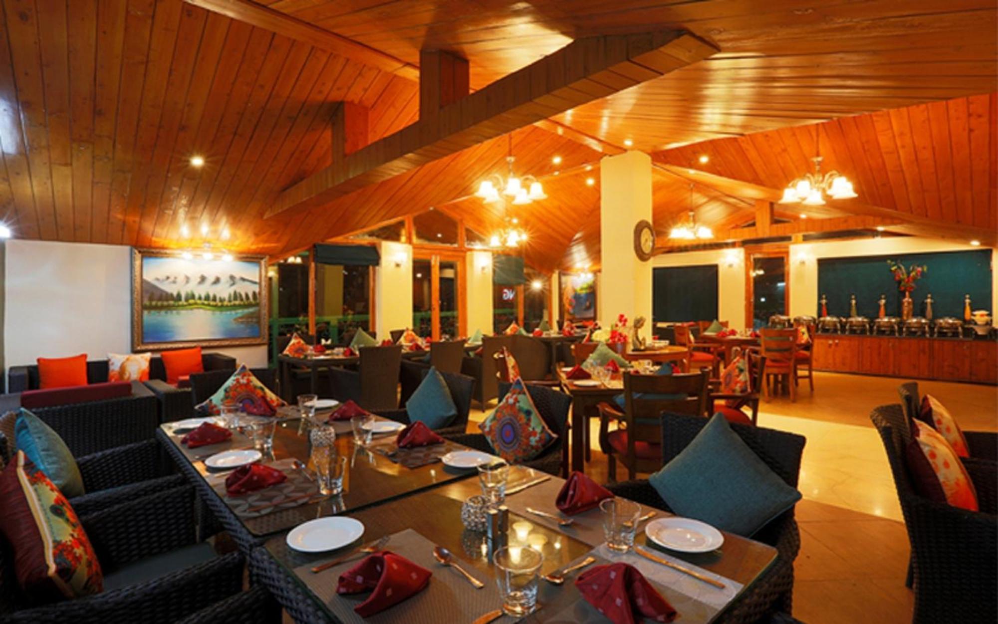 Hotel Mongas &