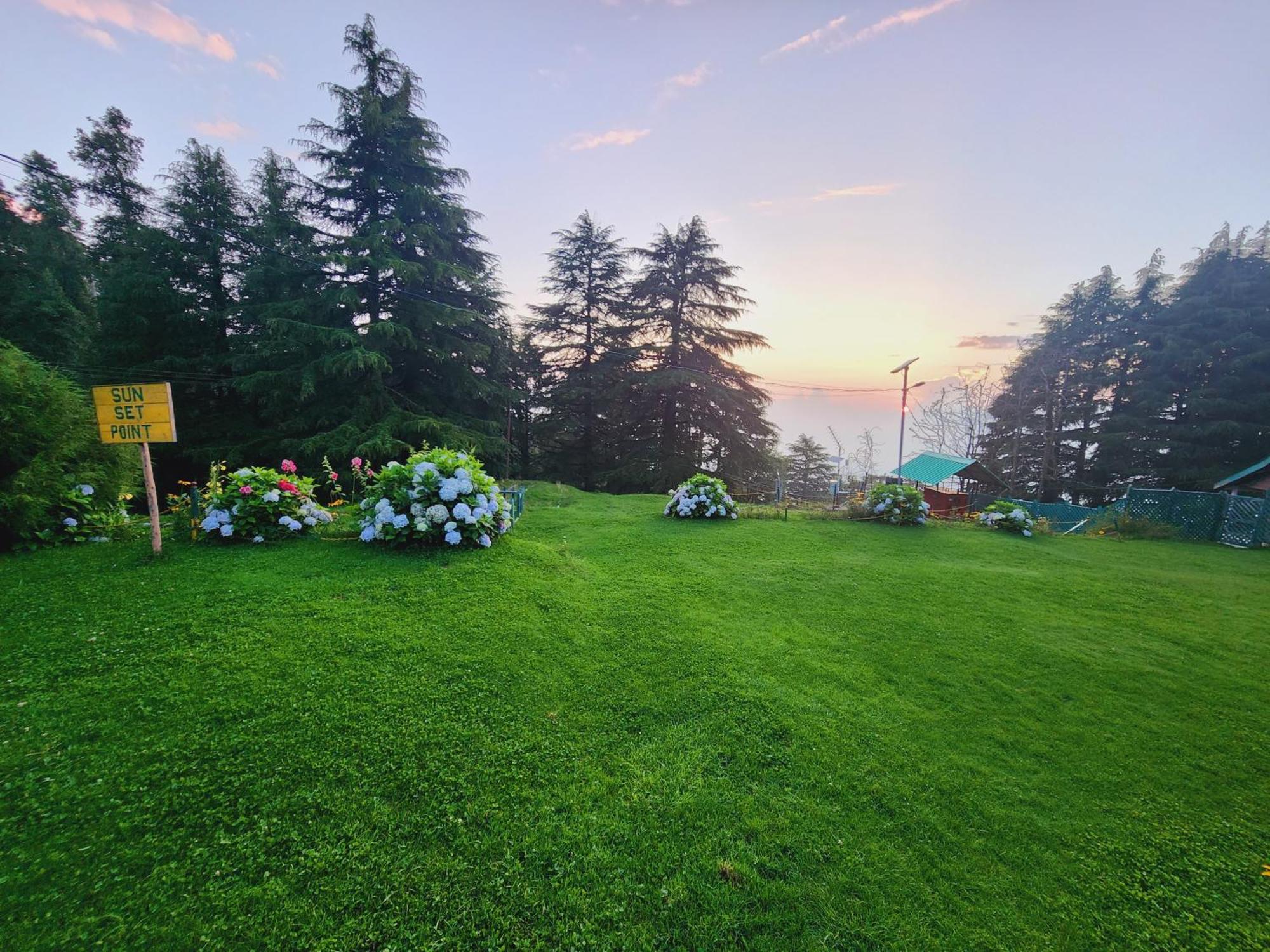 Guest house Smartvalley View Dalhousie-nature's Heaven
