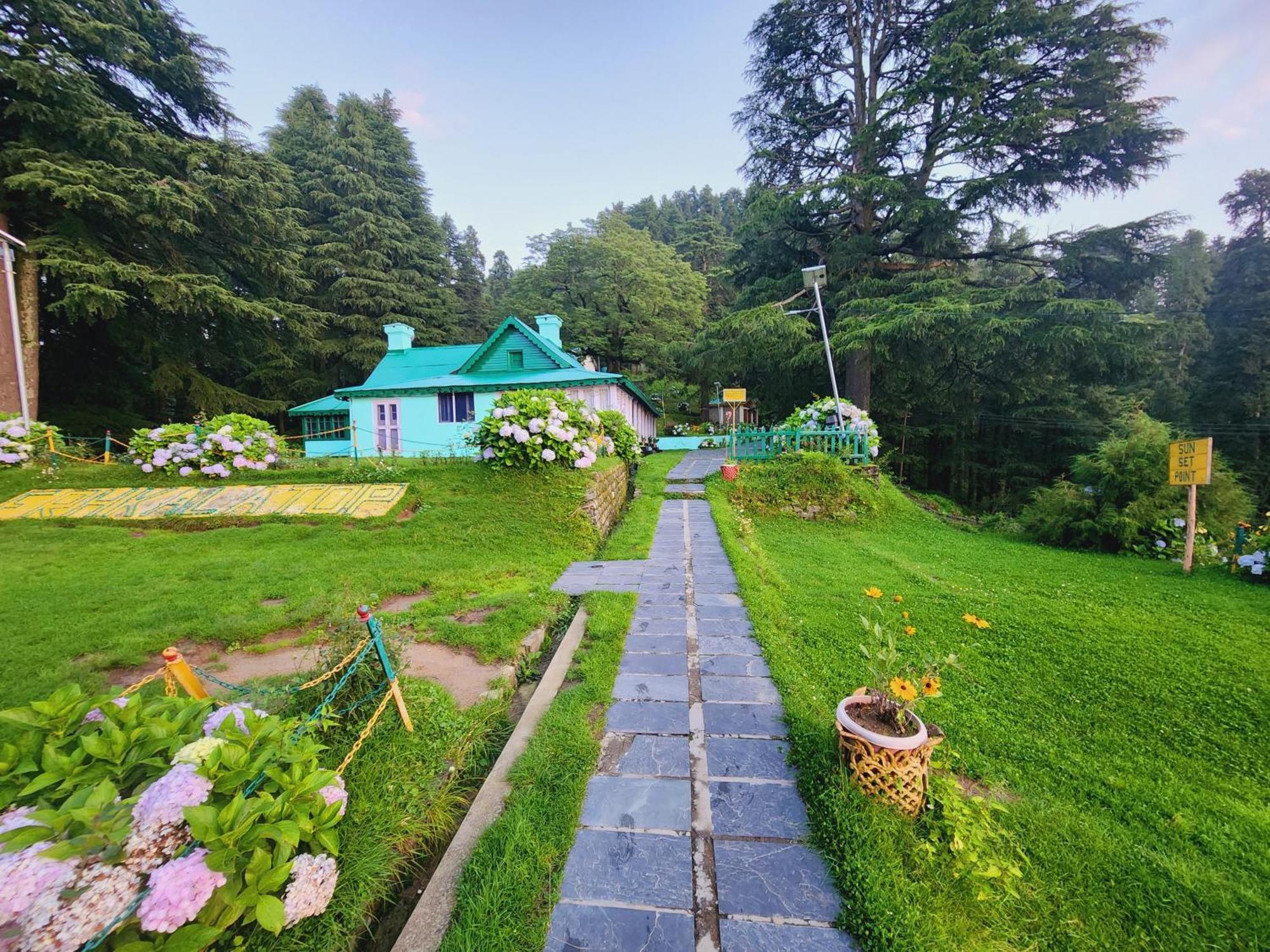 Hotel Smarthill Kalatop-nature's Heaven *