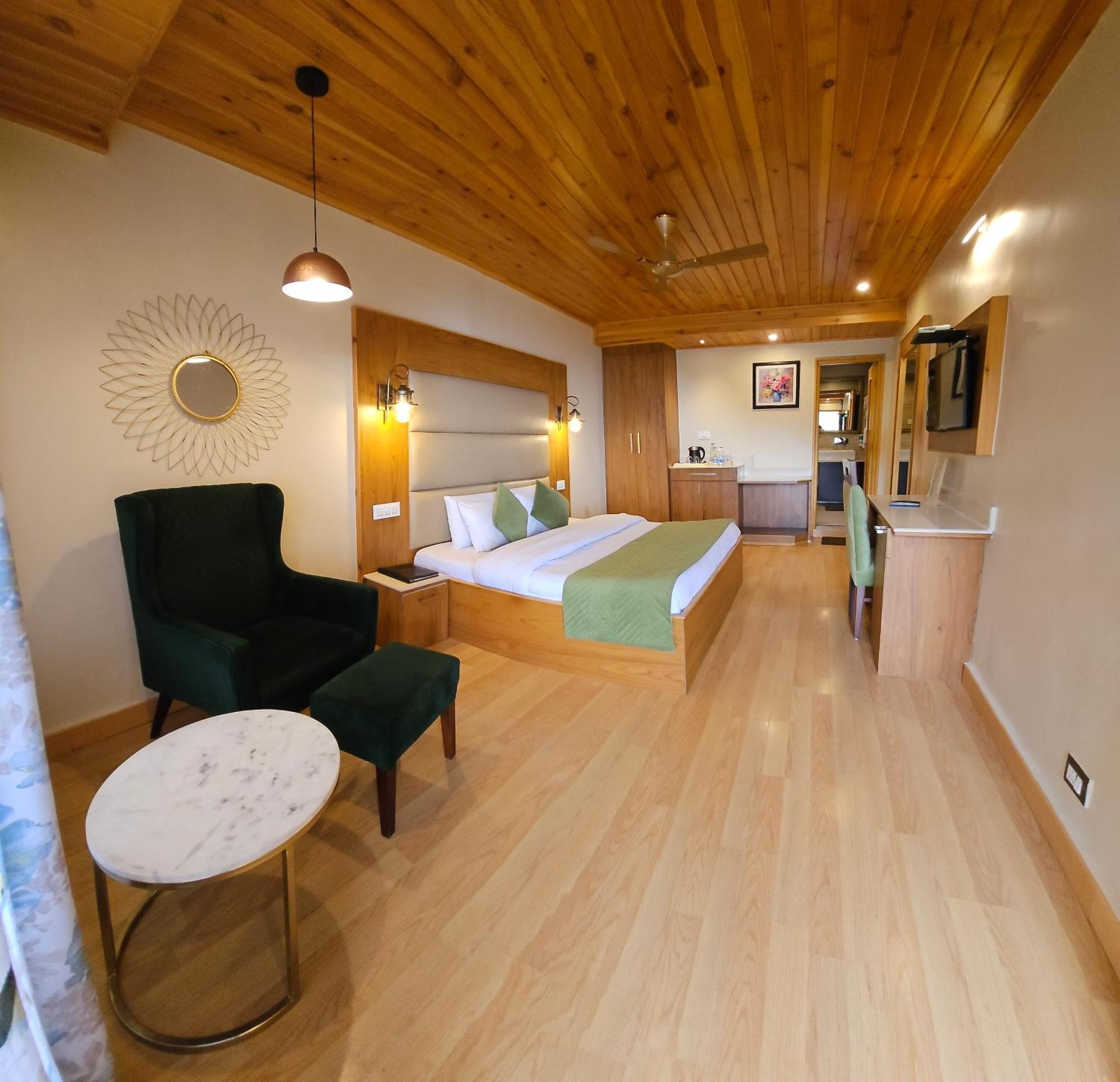 Hotel Mongas &