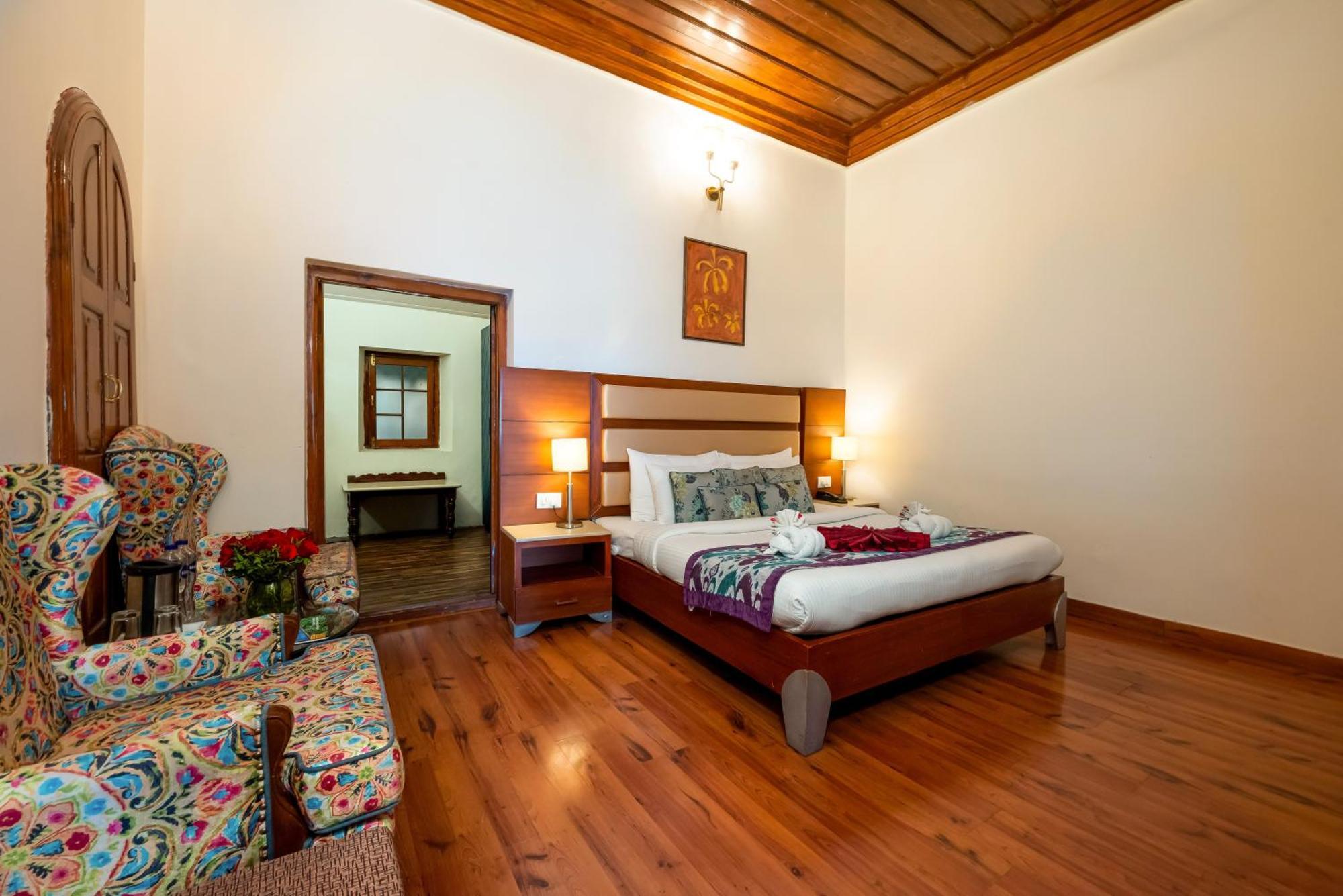 Hotel Grand View Dalhousie