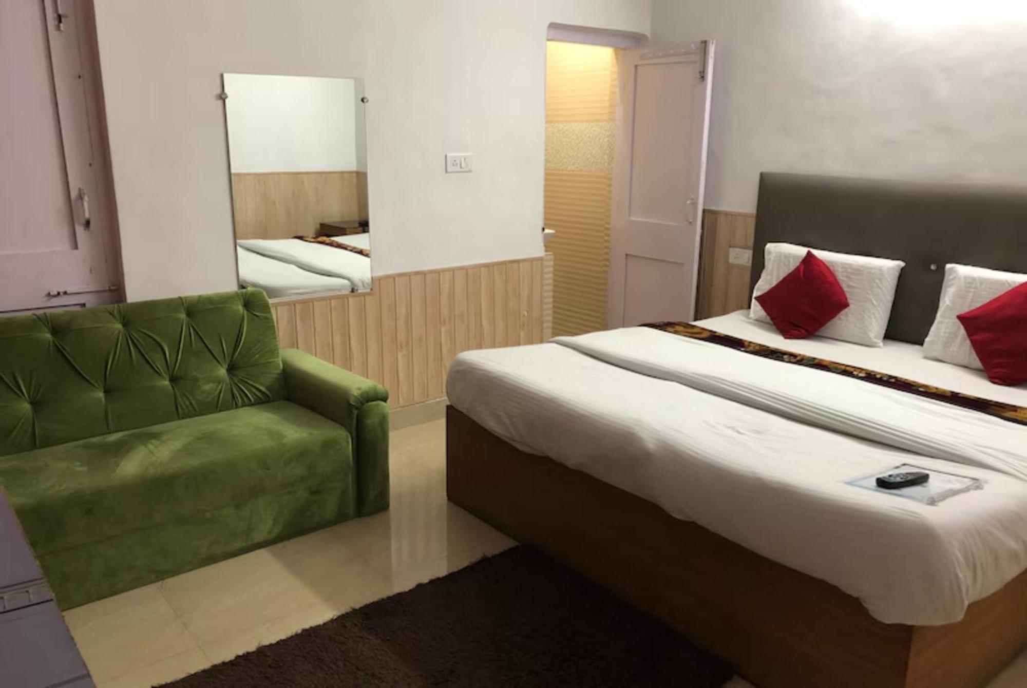 Jasmine Hotel 3*