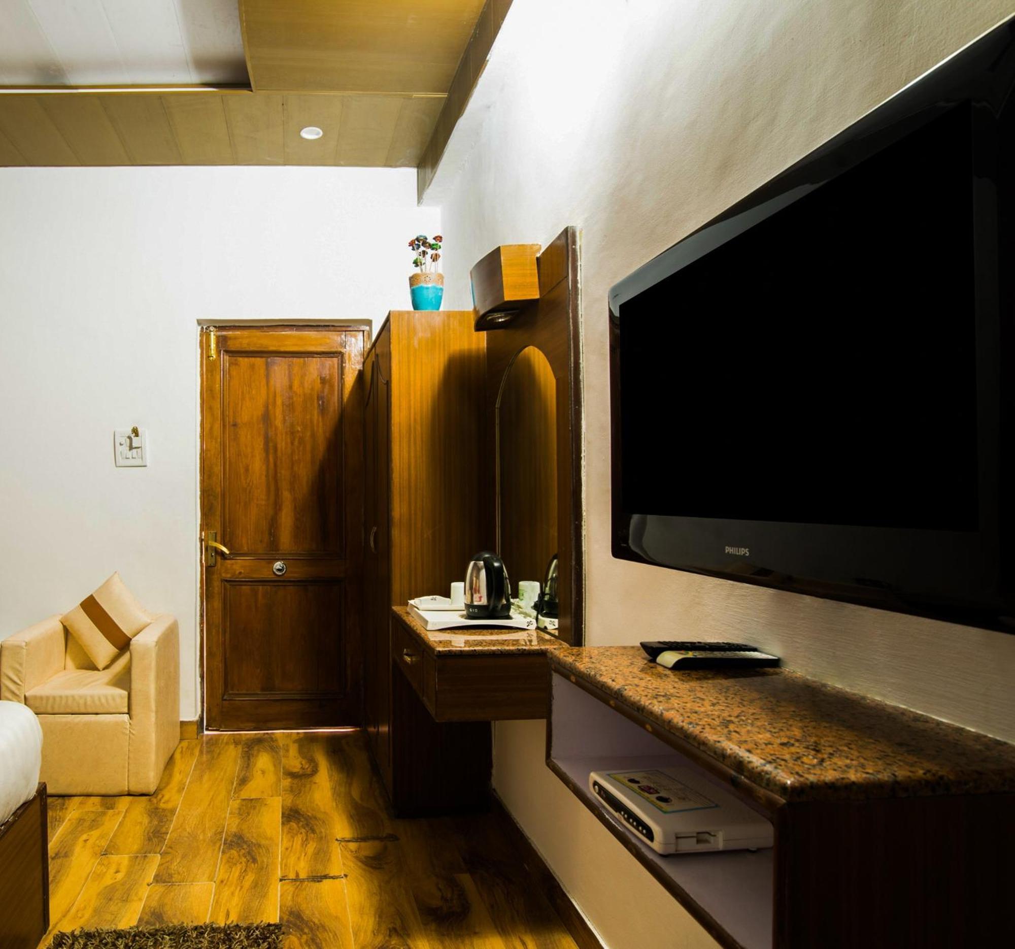 Sagrika Hotel 3*