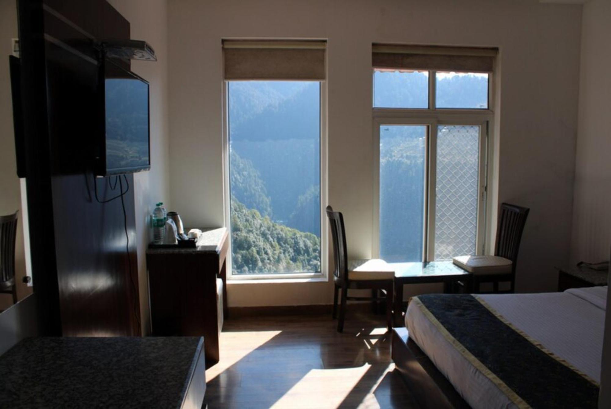 Goroomgo Namaskar Heights Dalhousie