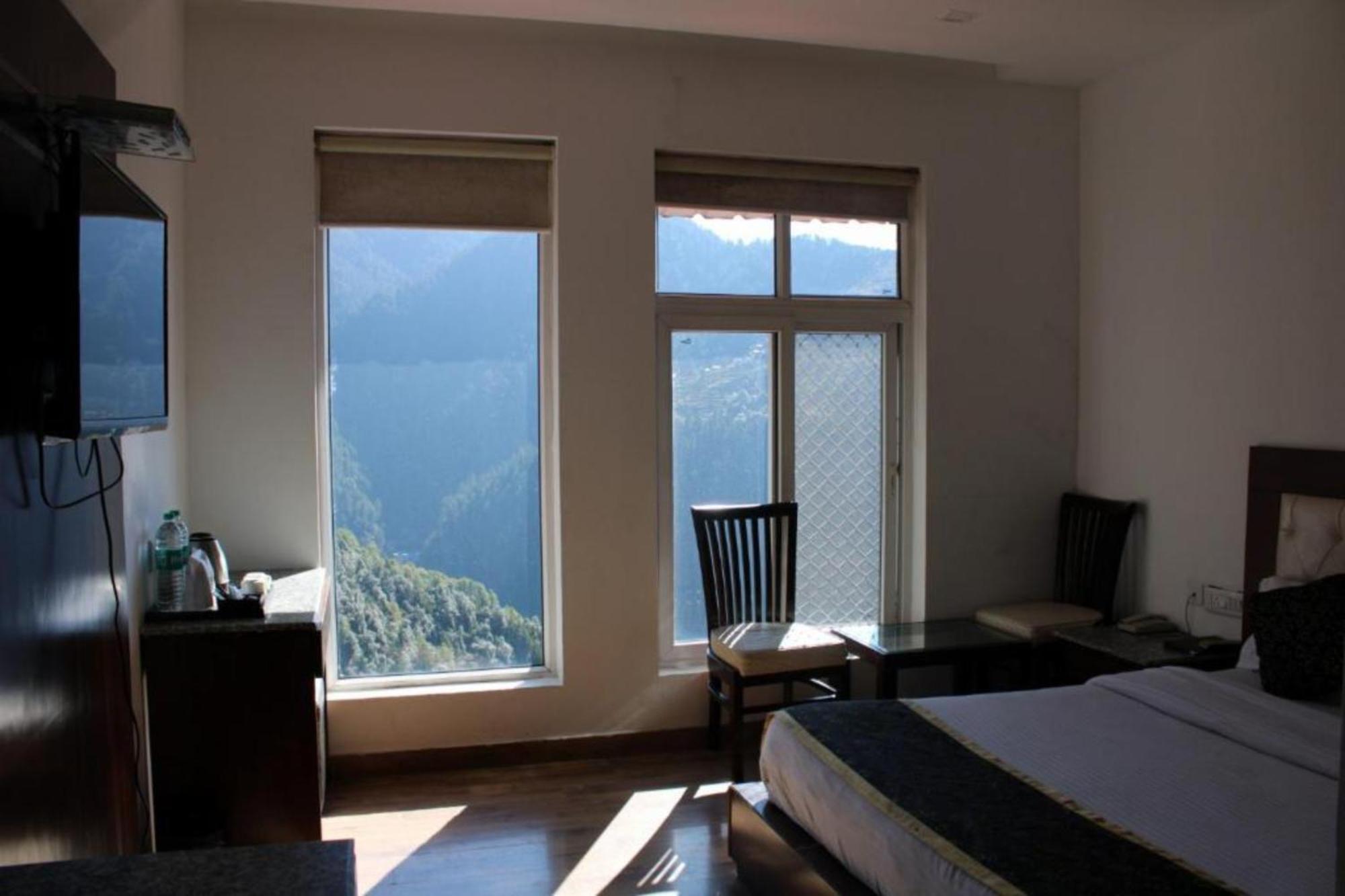 Goroomgo Namaskar Heights Hotel 3*