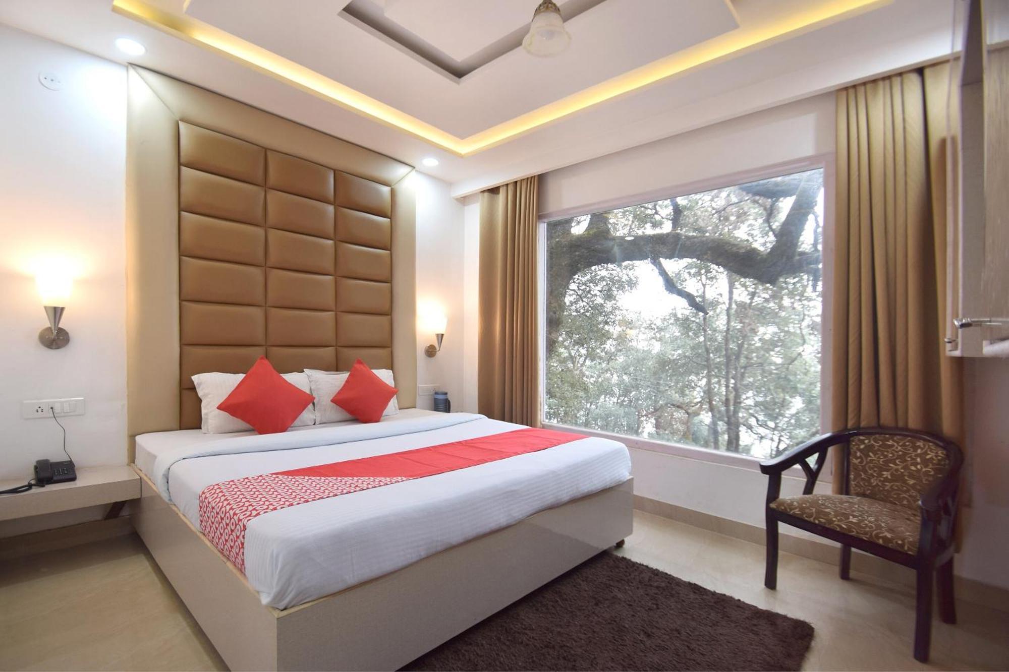 Hotel Townshouse Dalhousie Mall Road