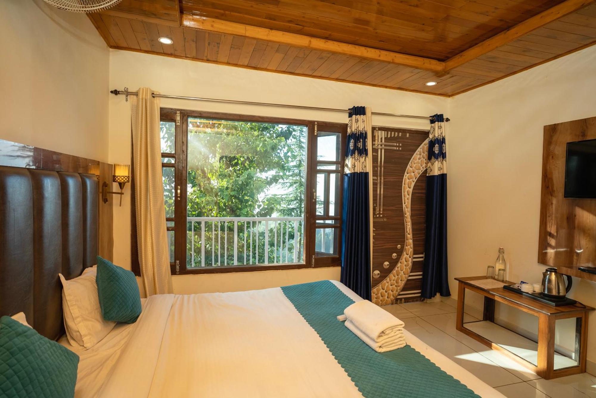 Hotel Blue Heaven - In *
