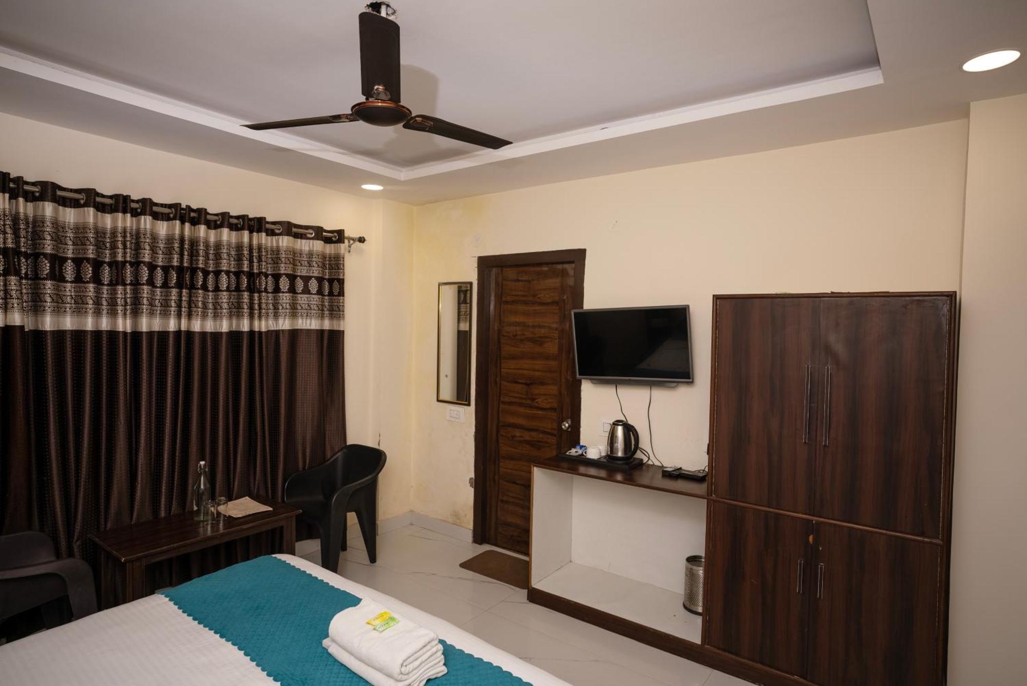 Blue Heaven - In Hotel Dalhousie