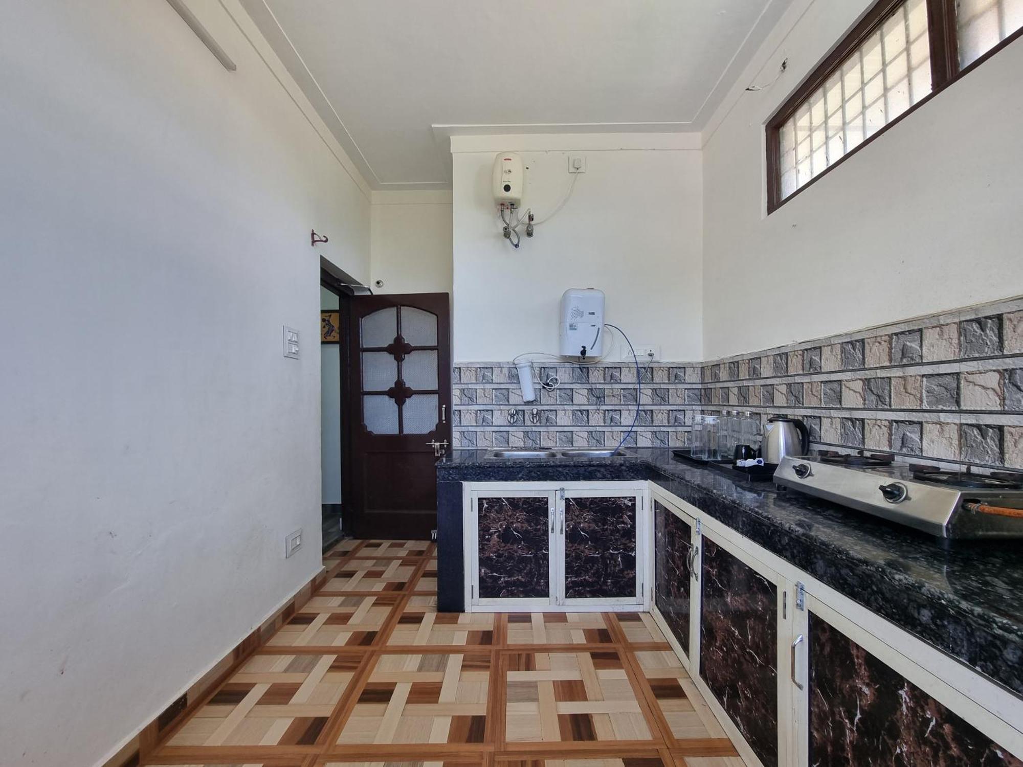 Homestay Baikunth Homes