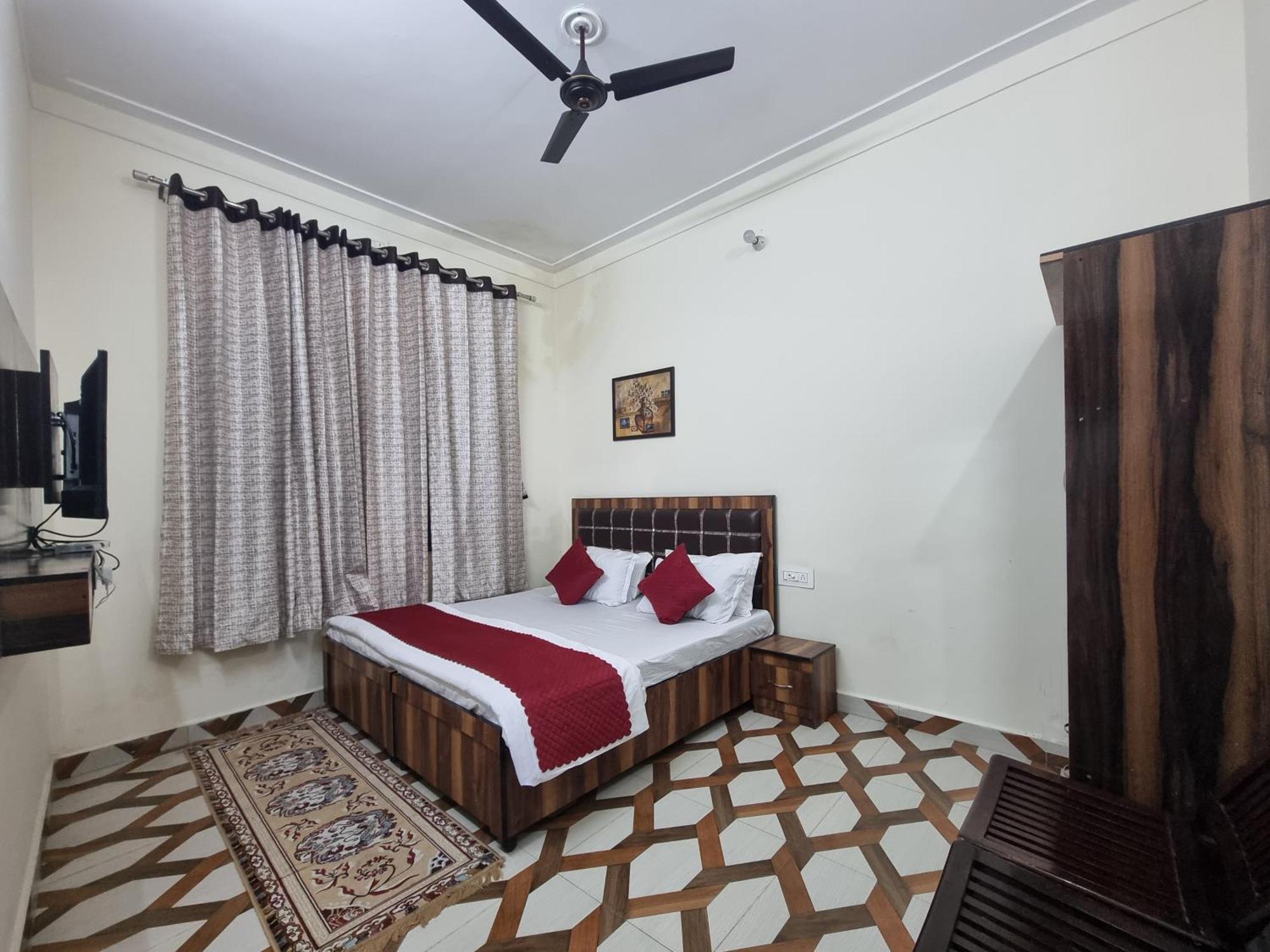 Baikunth Homes Homestay Dalhousie