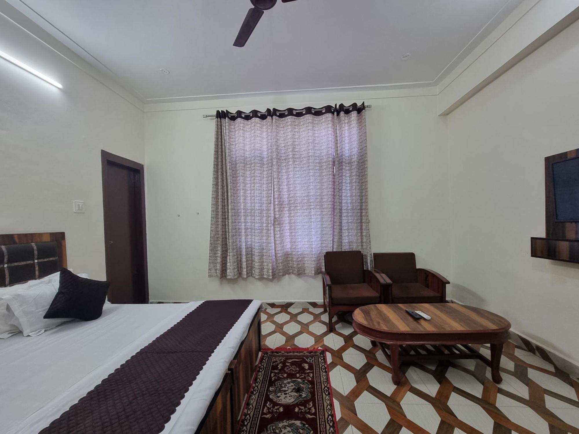 Homestay Baikunth Homes Dalhousie