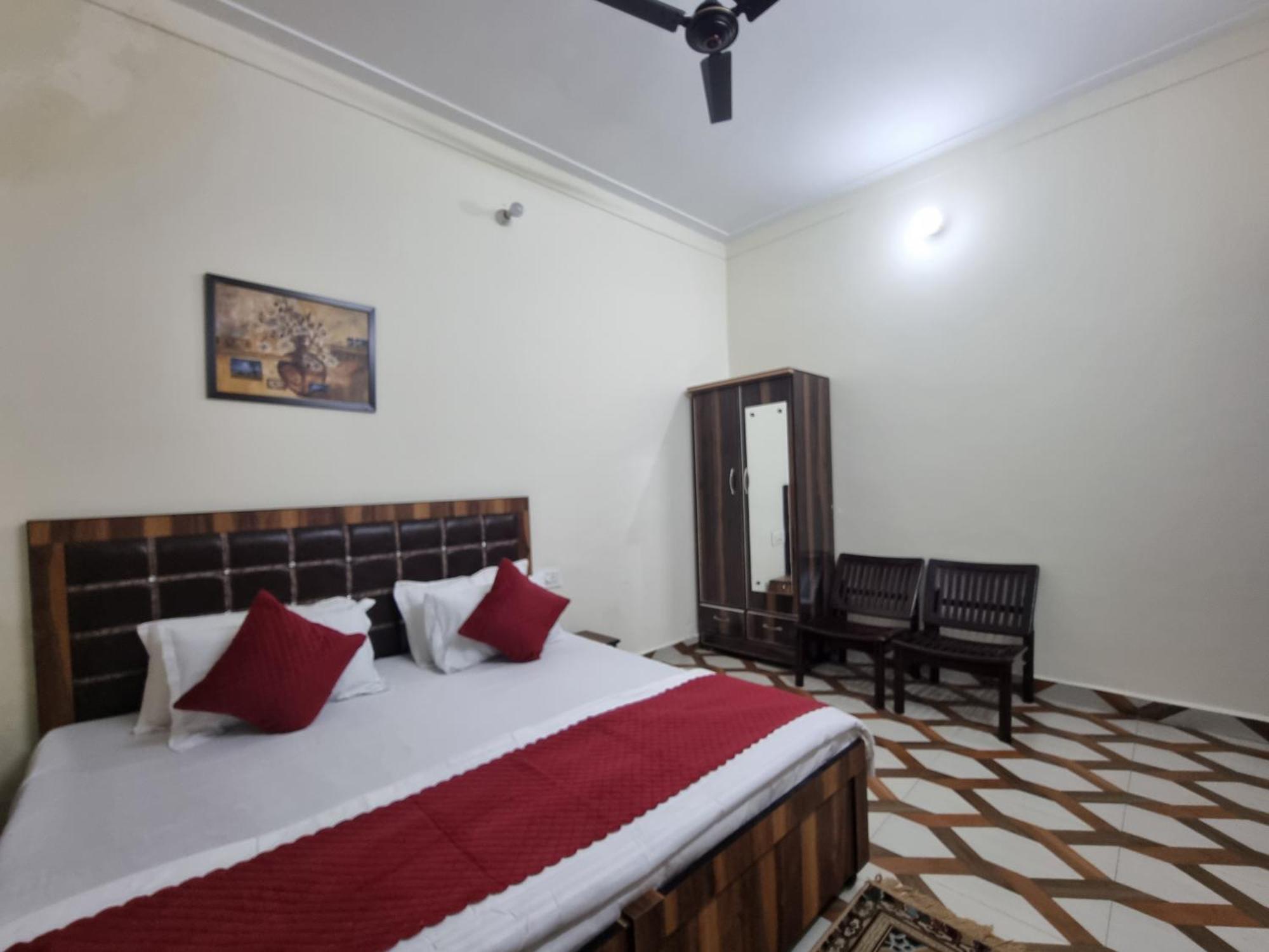 Homestay Baikunth Homes Dalhousie