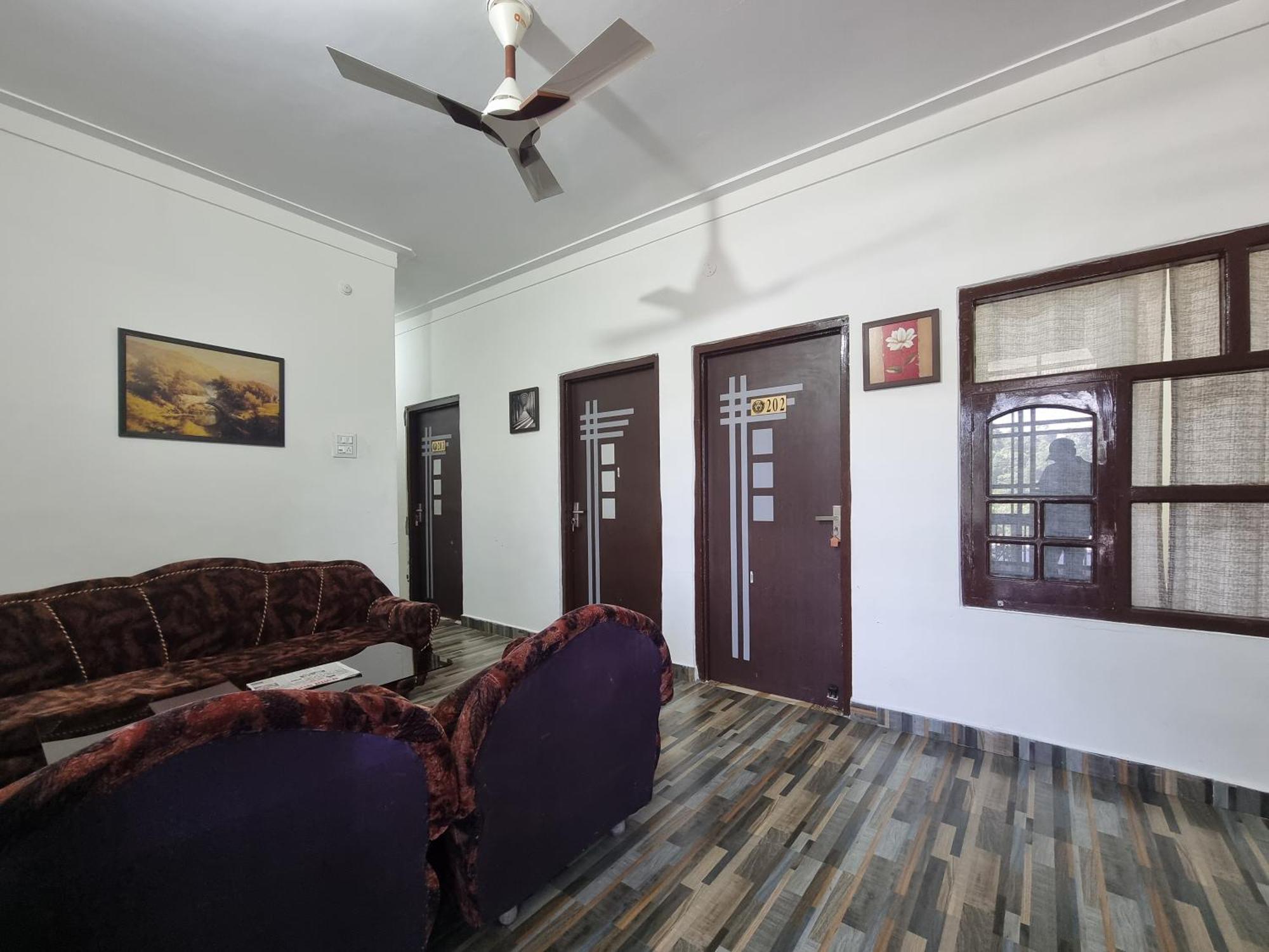 Baikunth Homes Homestay *