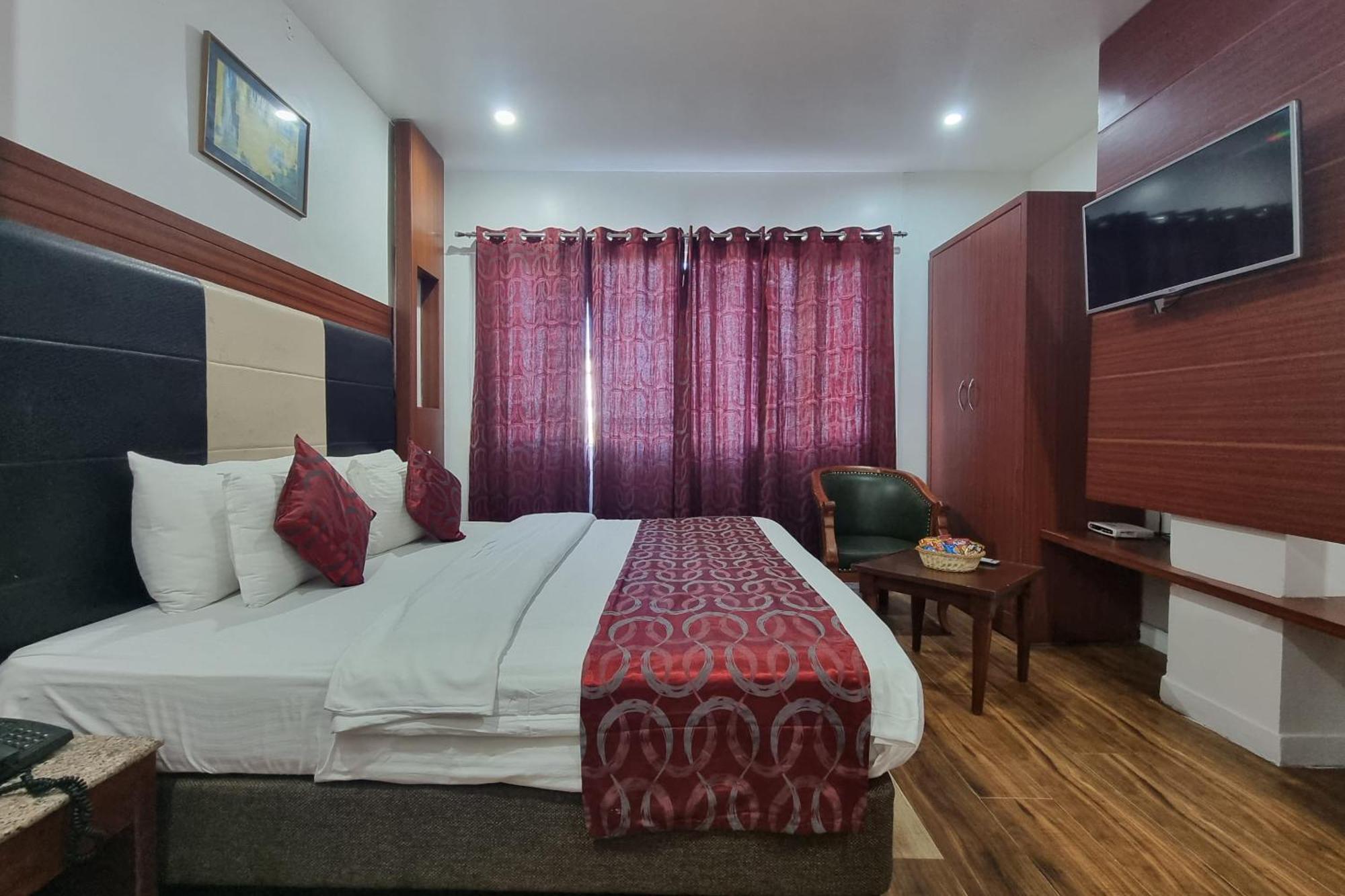 Hotel Alps