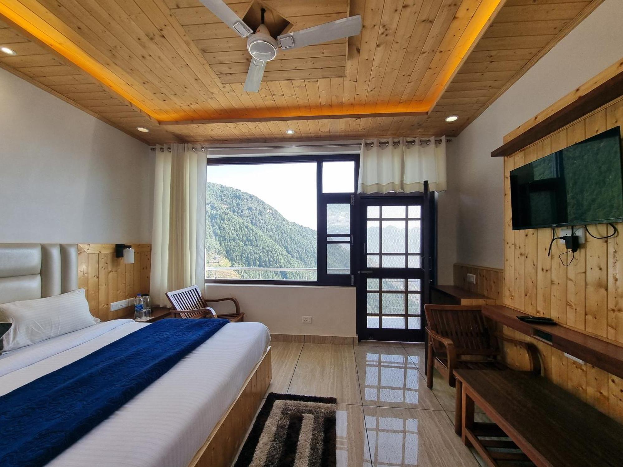 Grand Kailash Khajjiar * Dalhousie