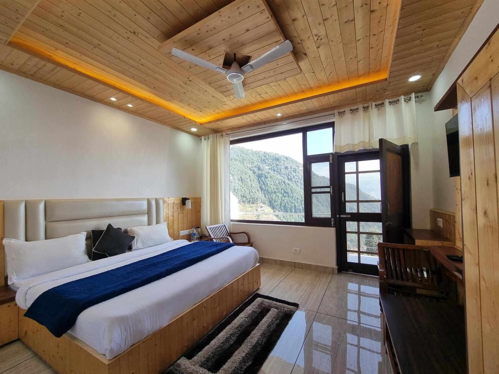 Grand Kailash Khajjiar Dalhousie