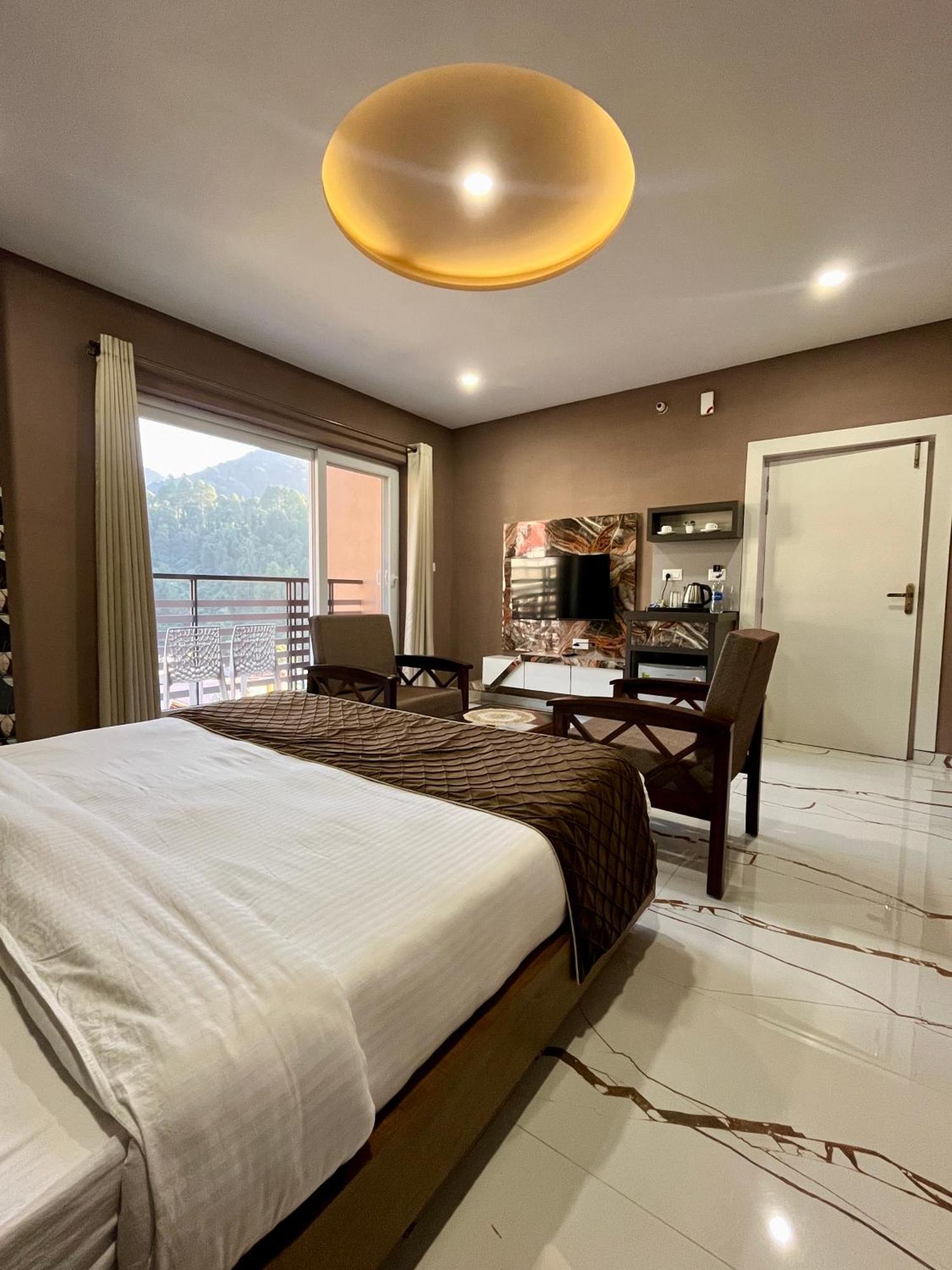 Viva La Vida Hotel Dalhousie