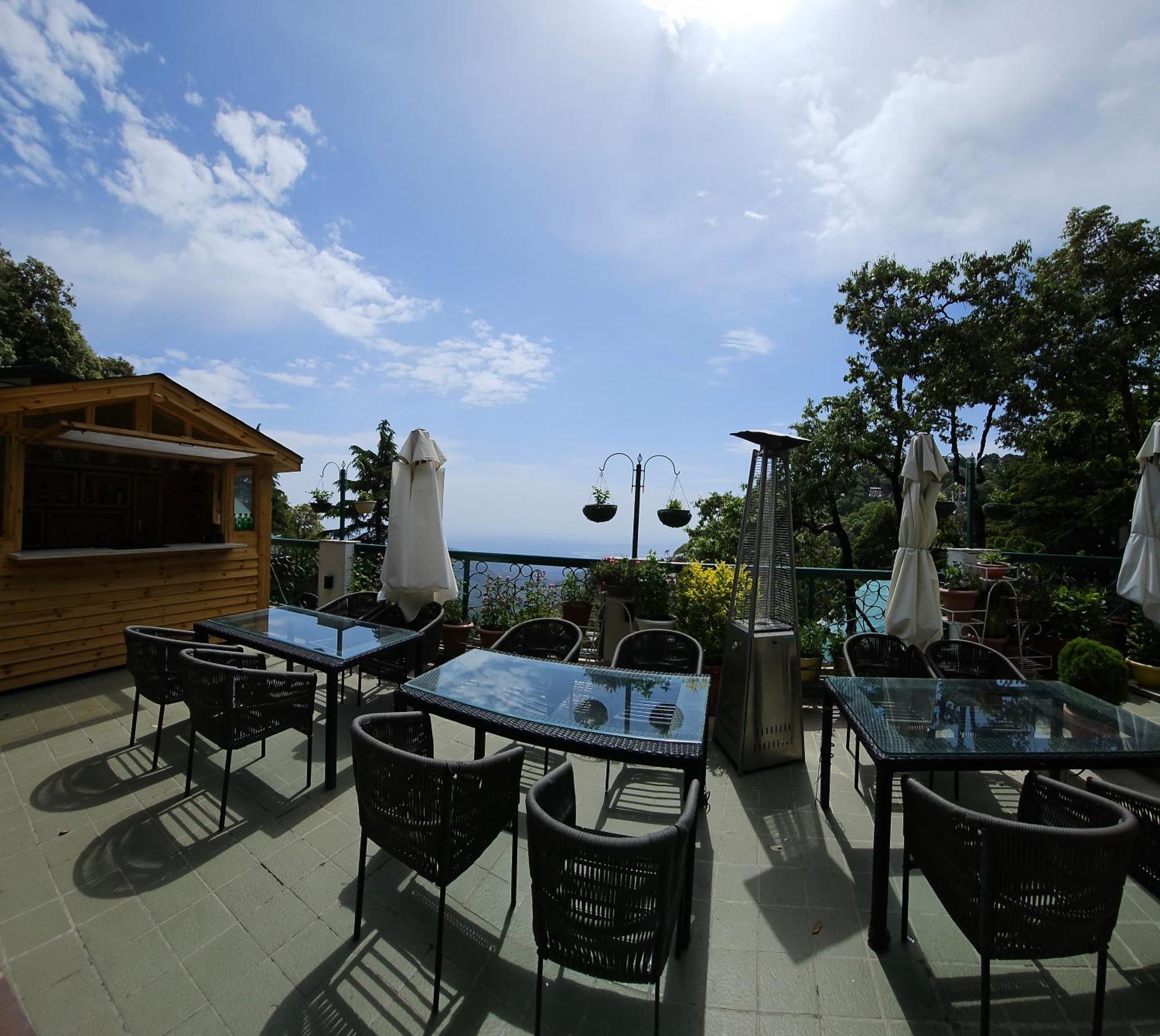 Hotel Mongas &