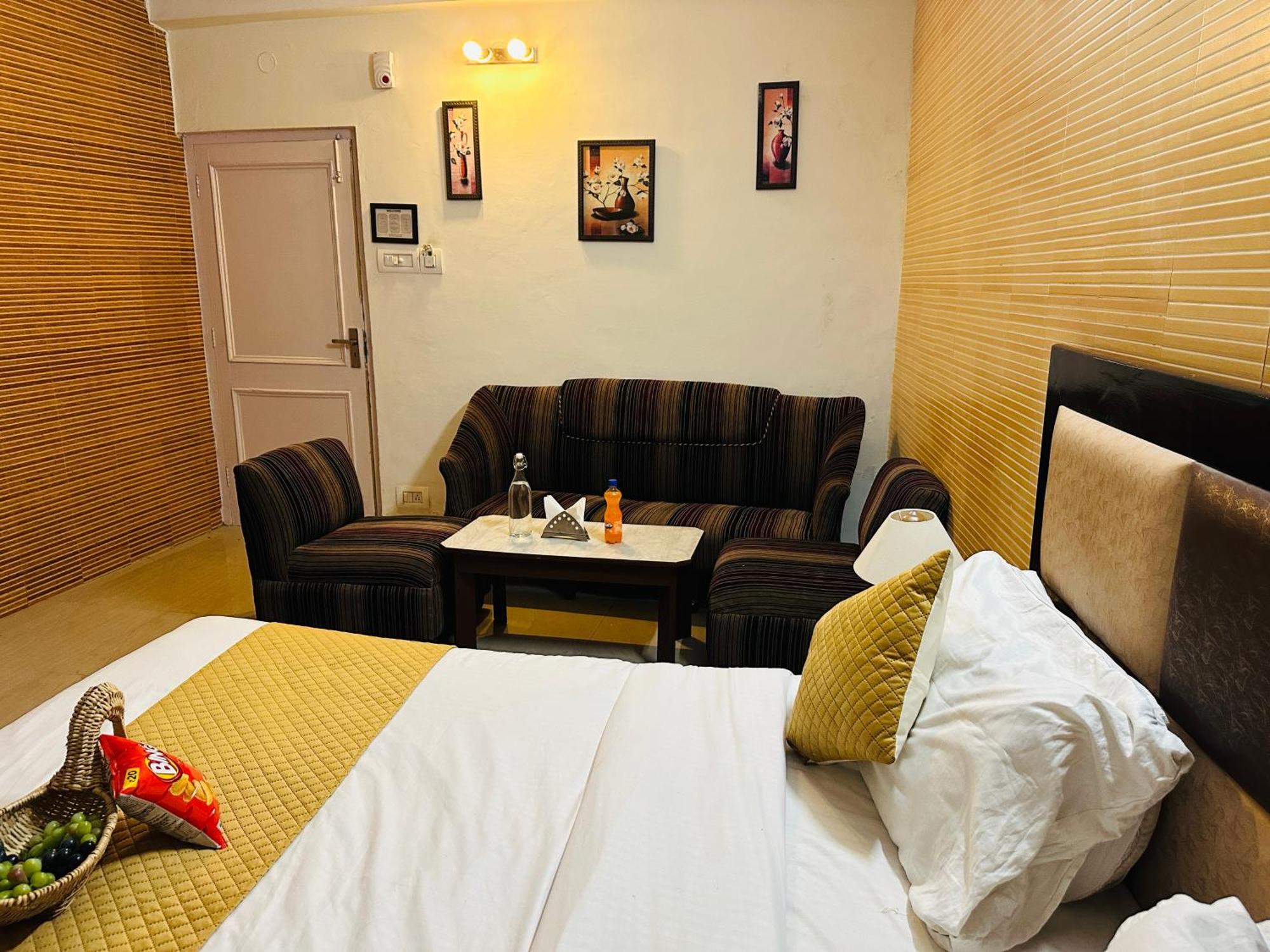 Eagle Nest Heated 4*