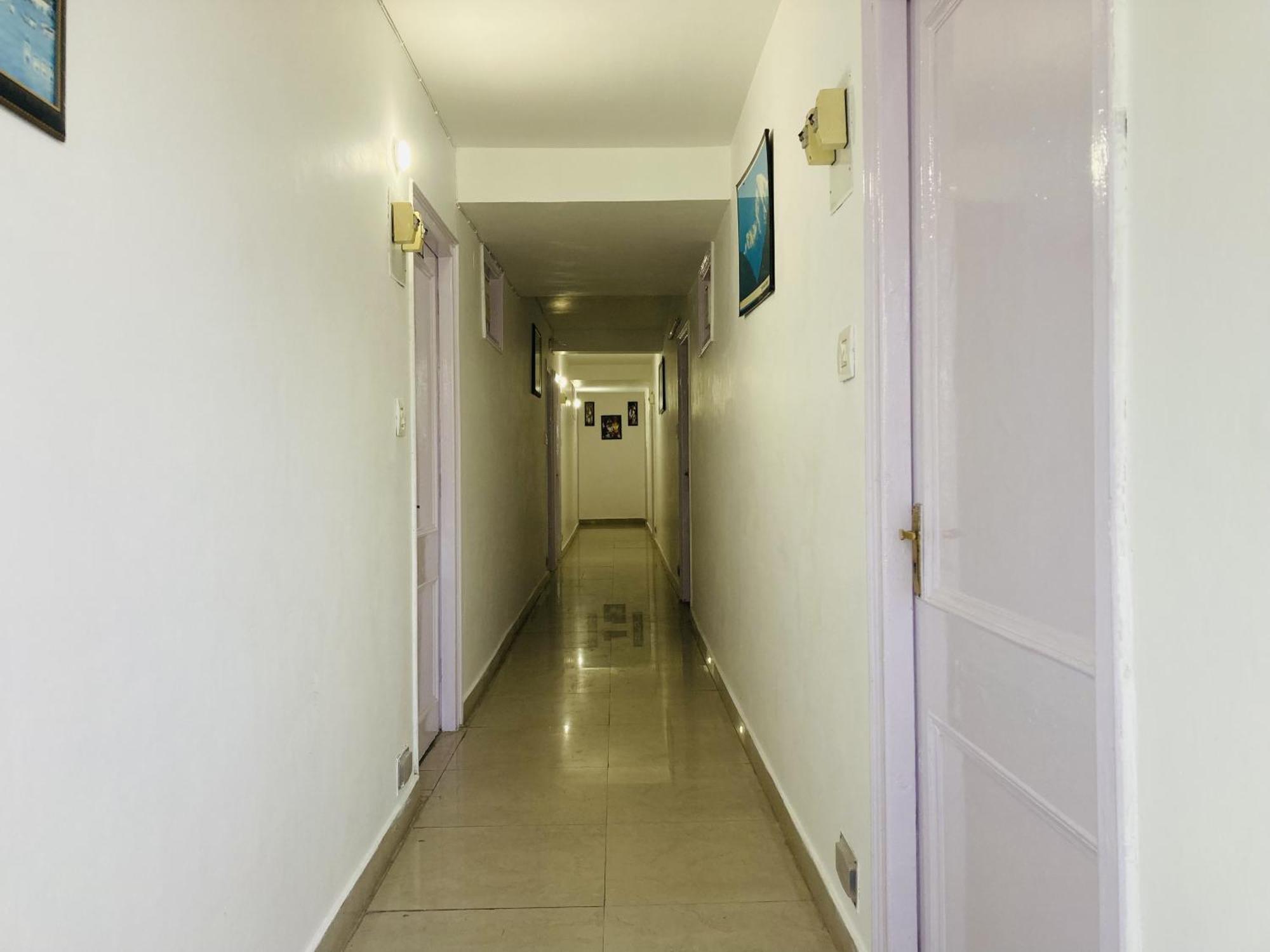 Eagle Nest Heated Hotel 4*
