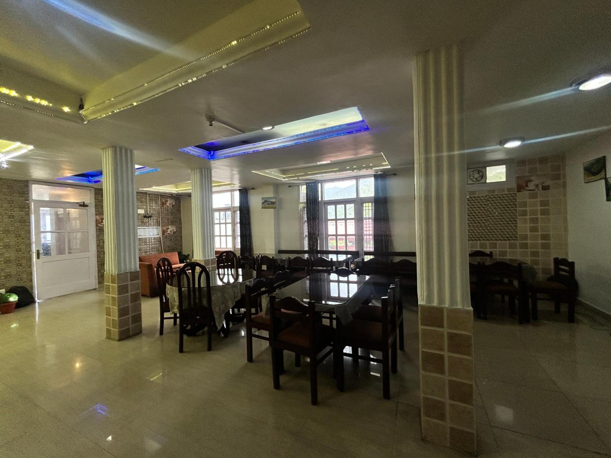 Eagle Nest Heated Hotel Dalhousie