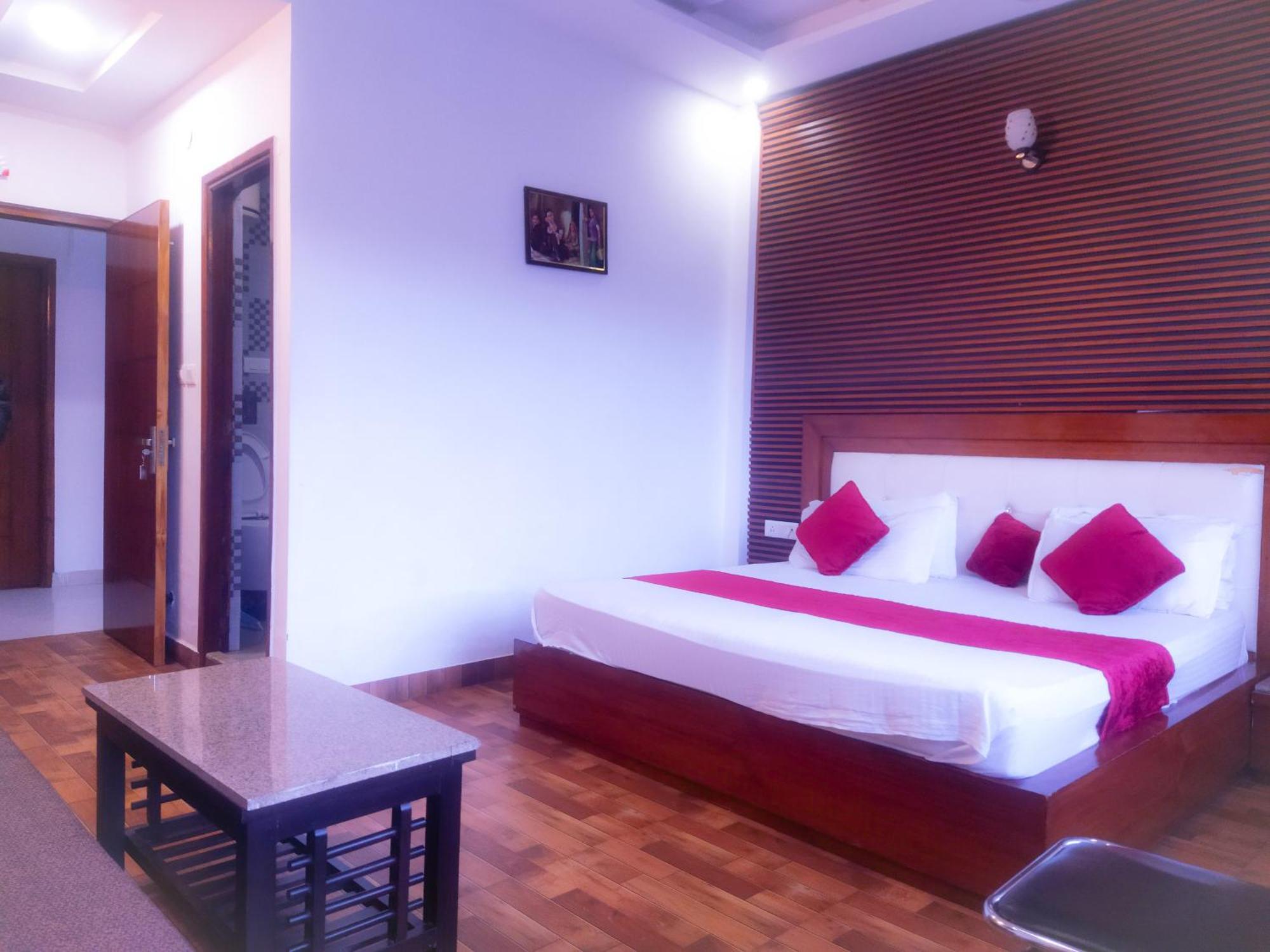 Hotel Snow Ark Inn, Dalhousie