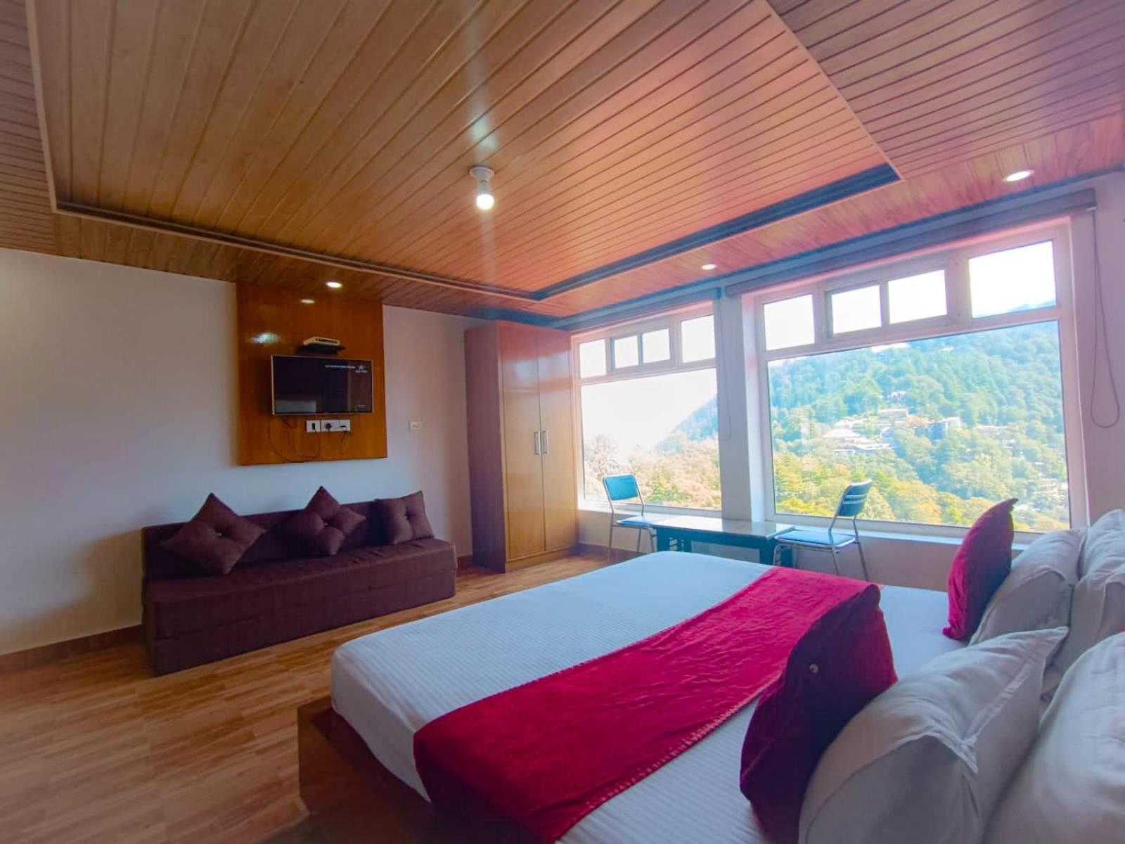 Snow Ark Inn, Hotel 3*