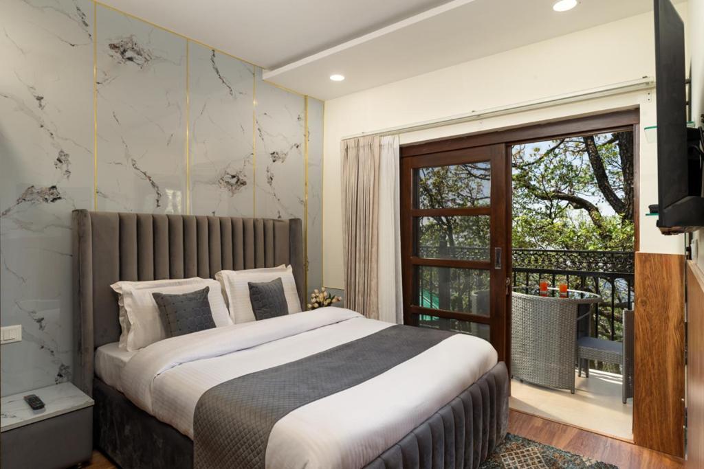 Hotel The Pine Retreat - Mall Road Dalhousie