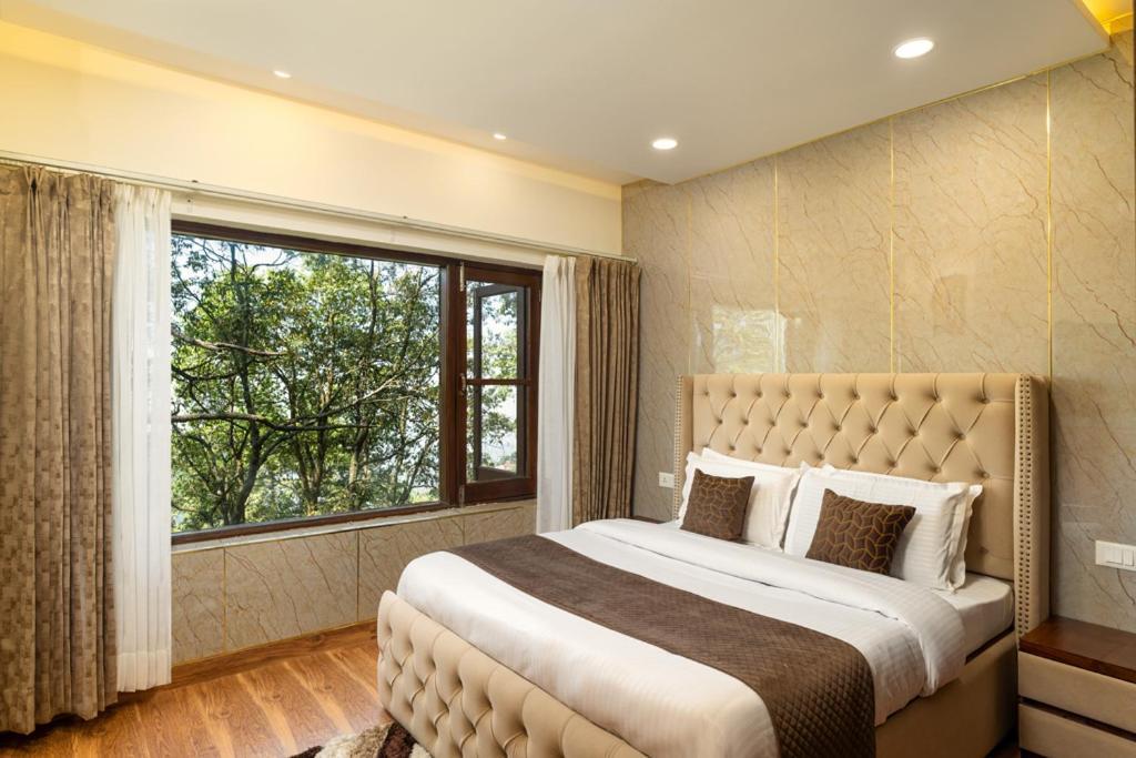 The Pine Retreat - Mall Road Dalhousie