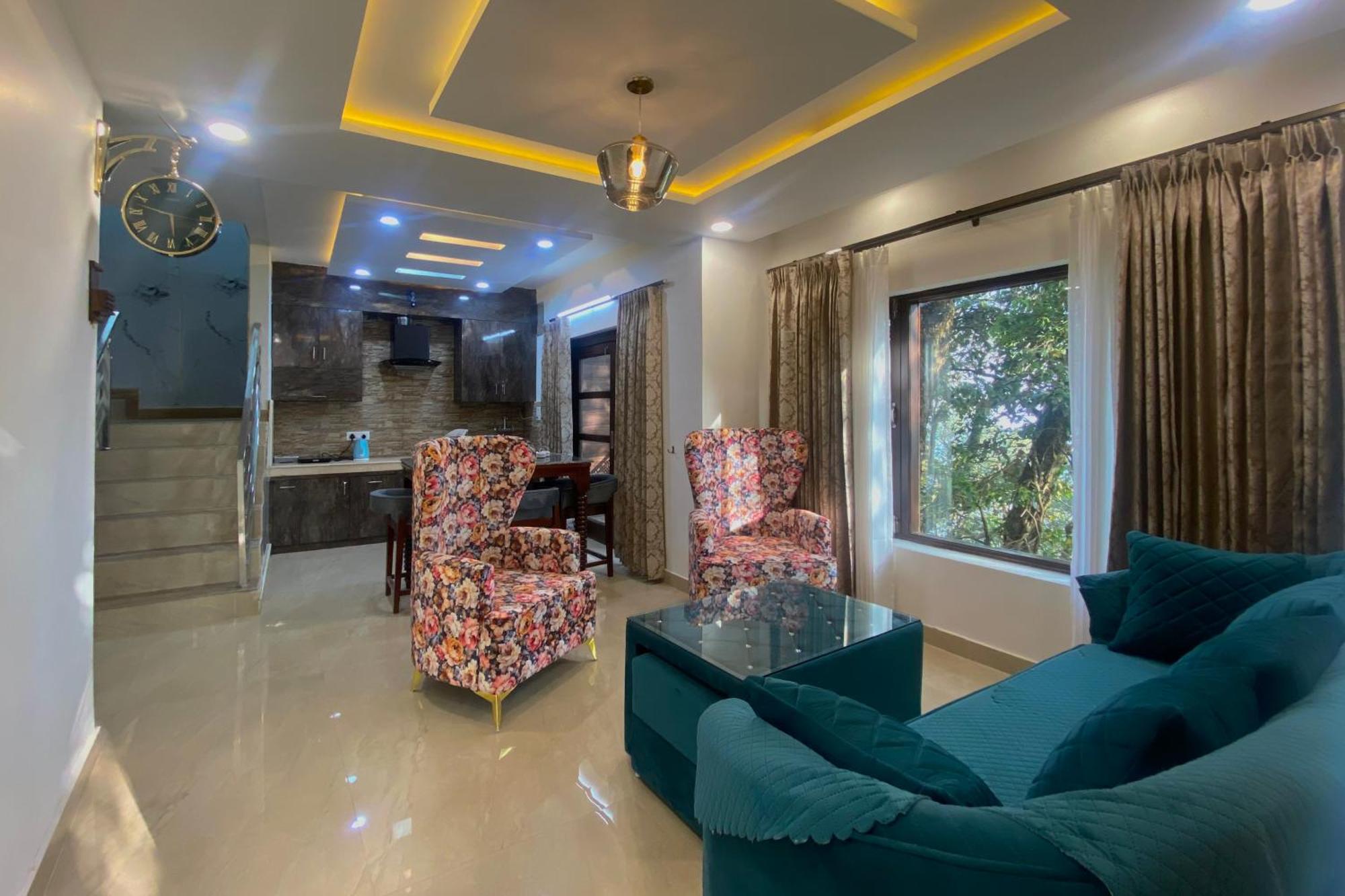 The Pine Retreat - Mall Road Dalhousie