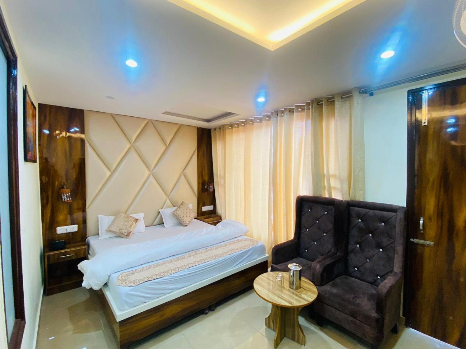 Ms Hotel