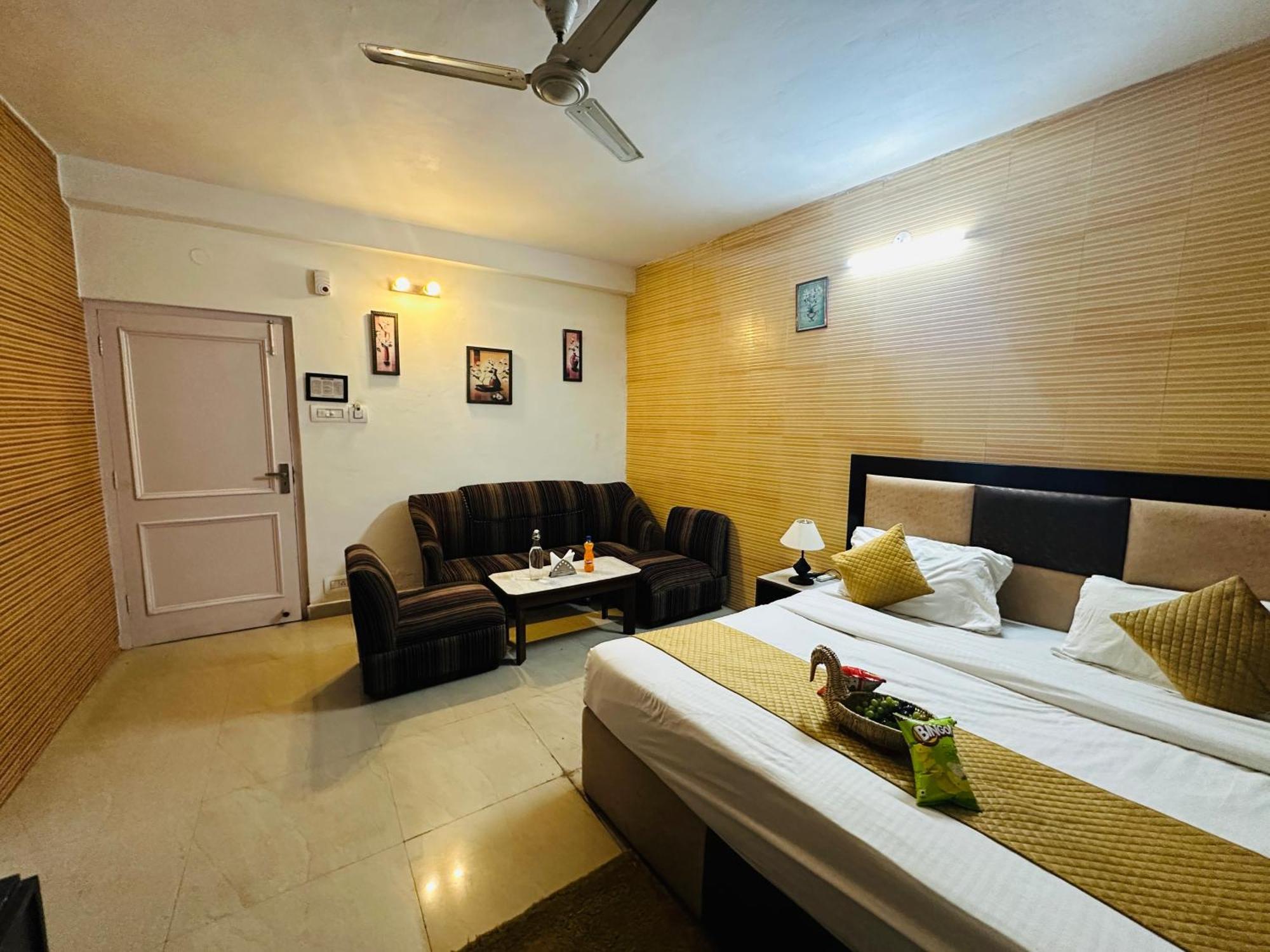 Punjabi Junction #manage By Eagle Group Hotel