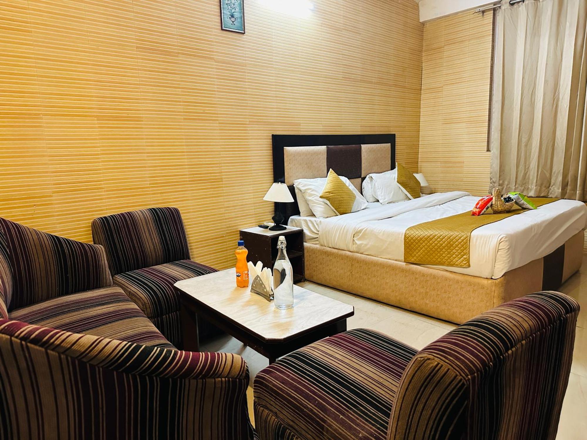 Hotel Punjabi Junction #manage By Eagle Group