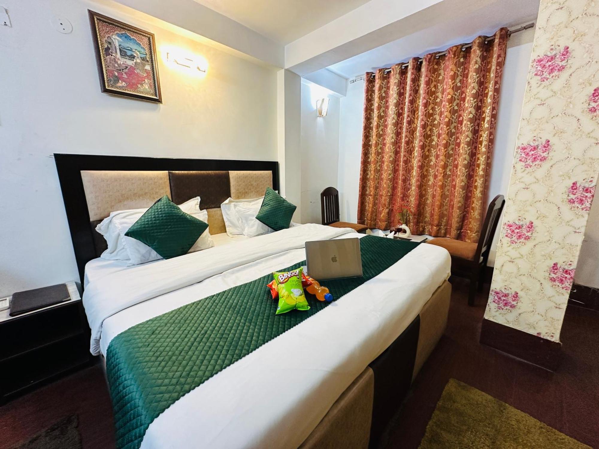 Punjabi Junction #manage By Eagle Group Hotel
