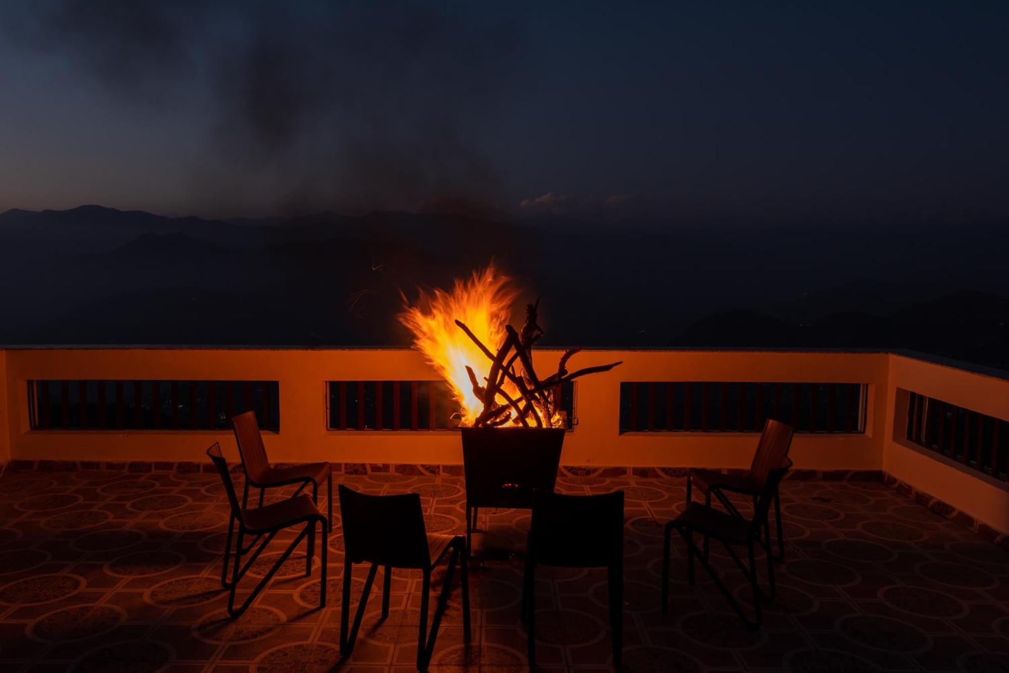 The Seasons - Valley View & Mountain View In Hotel 3*