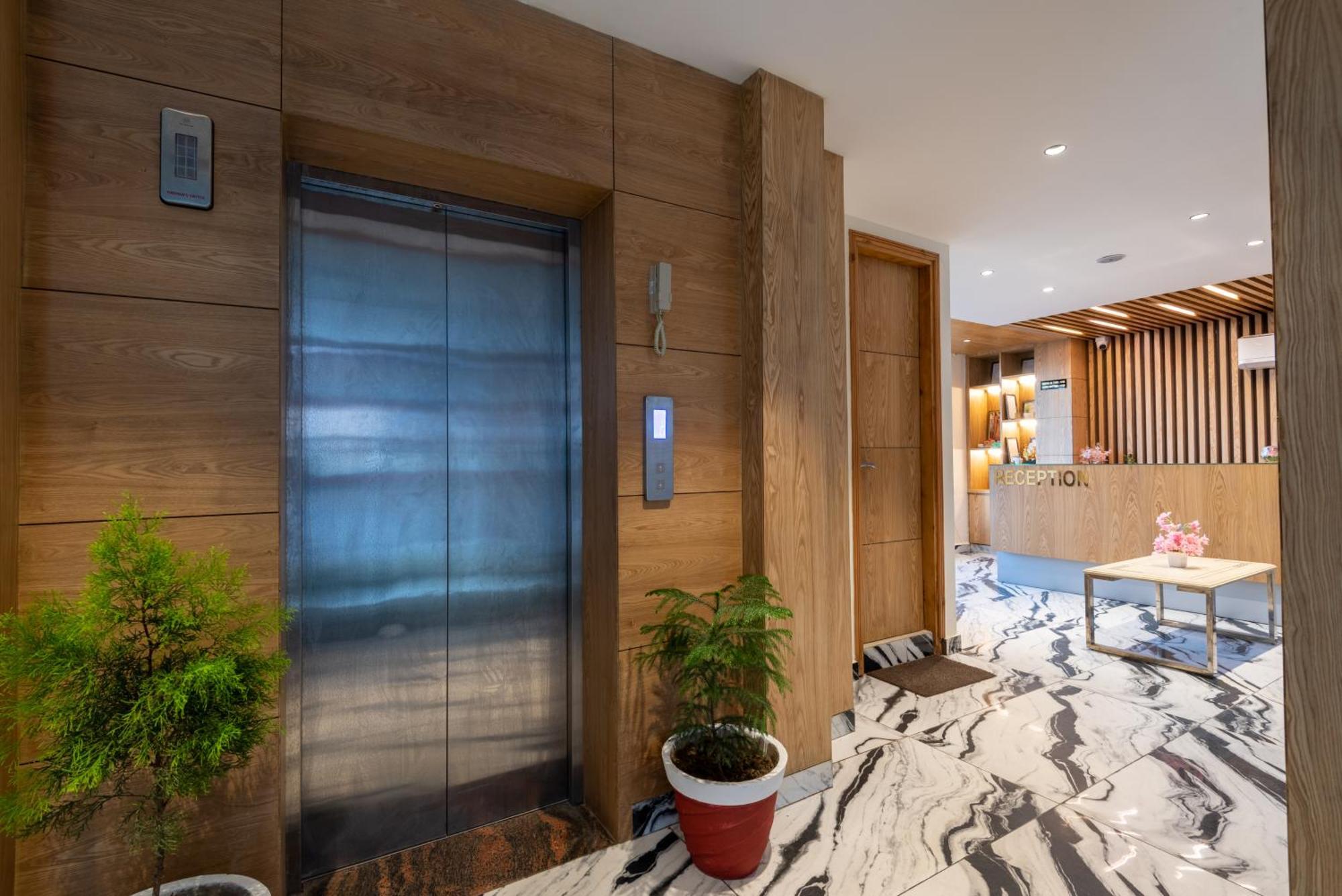 Hotel The Seasons - Valley View & Mountain View In 3*