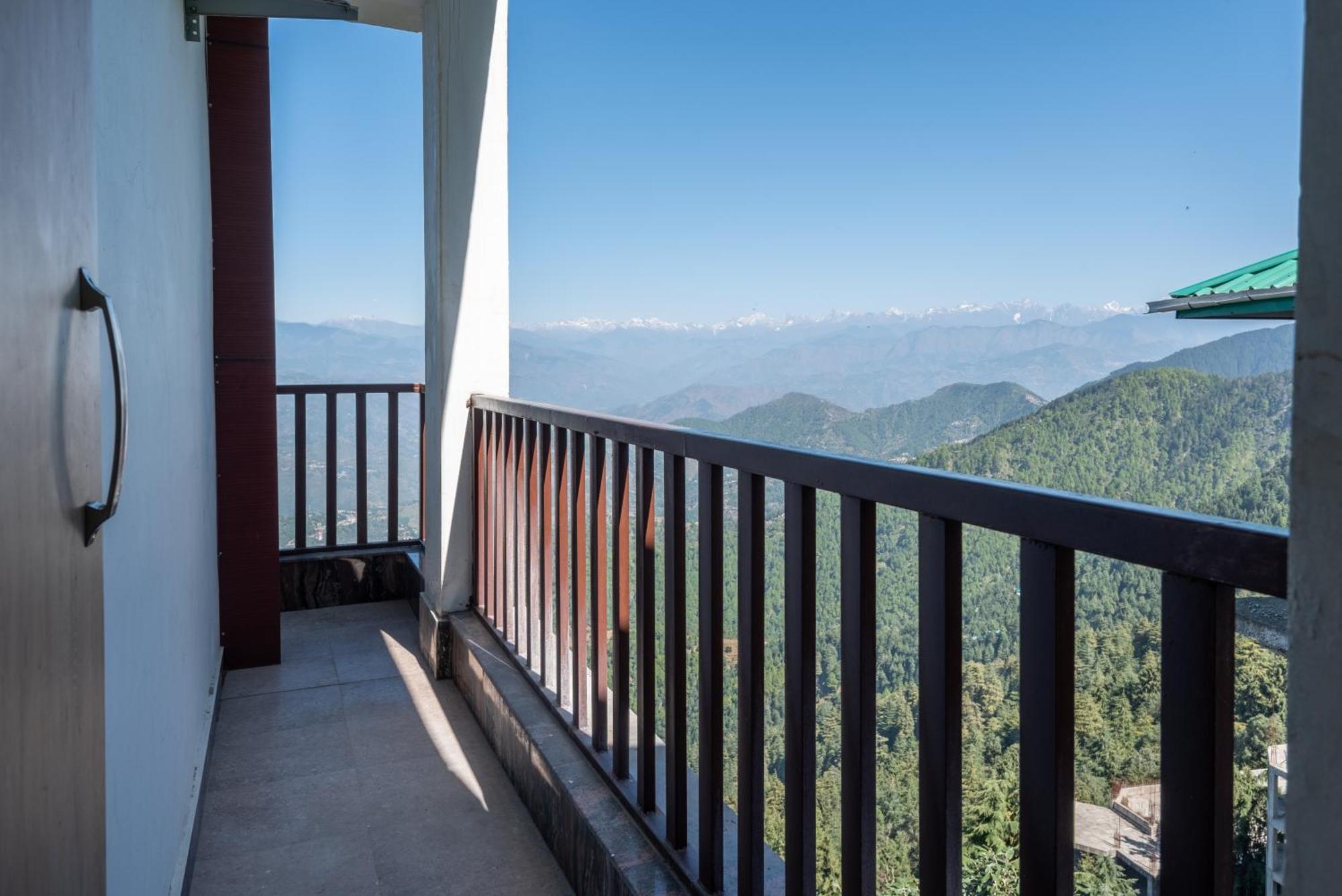 The Seasons - Valley View & Mountain View In 3* Dalhousie