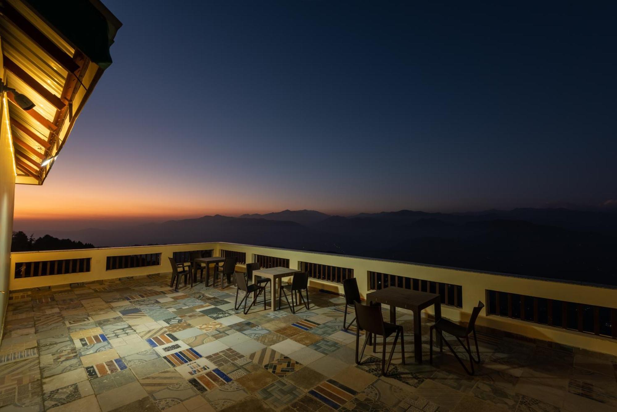 Hotel The Seasons - Valley View & Mountain View In Dalhousie