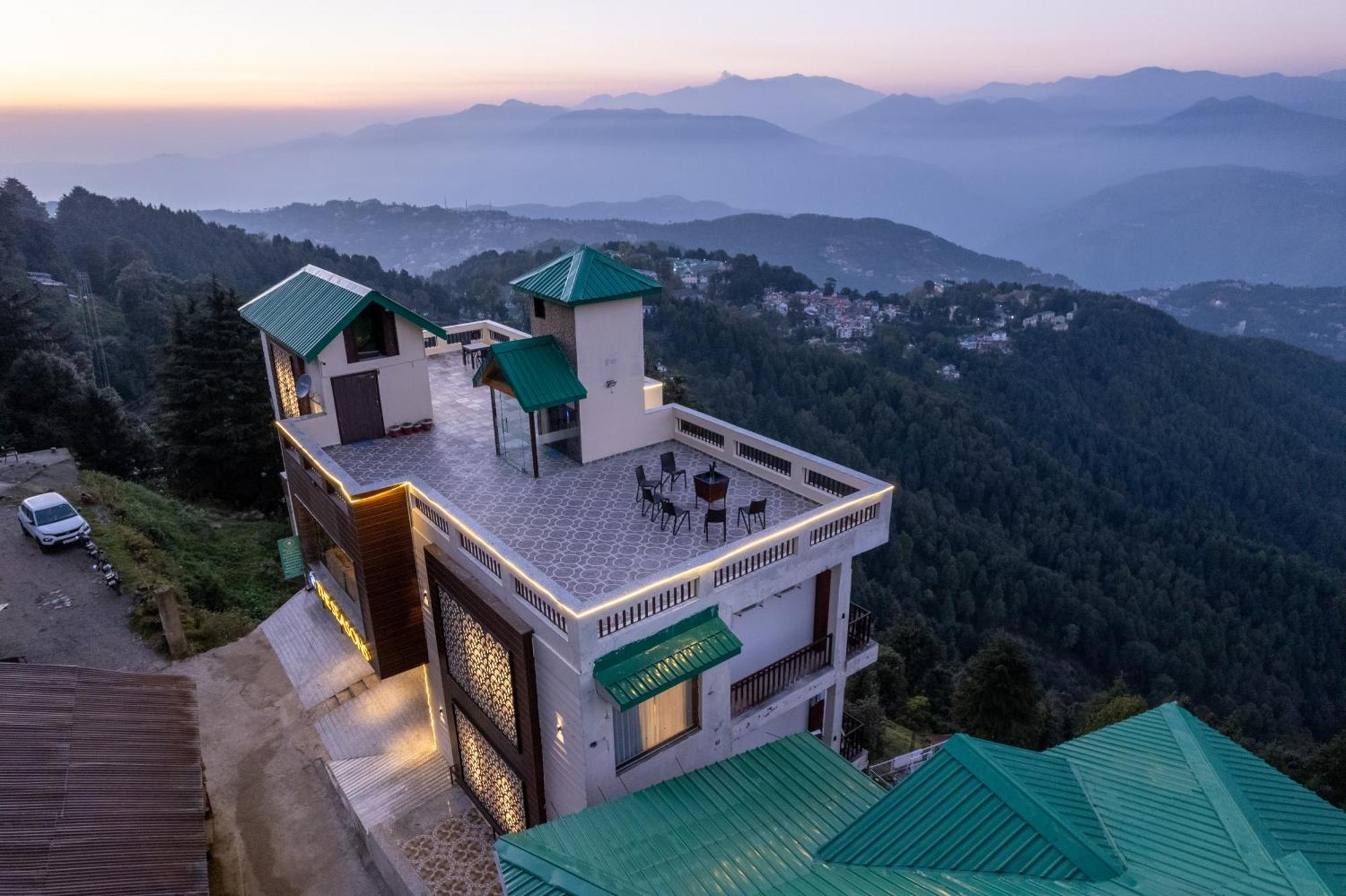 Hotel The Seasons - Valley View & Mountain View In Dalhousie