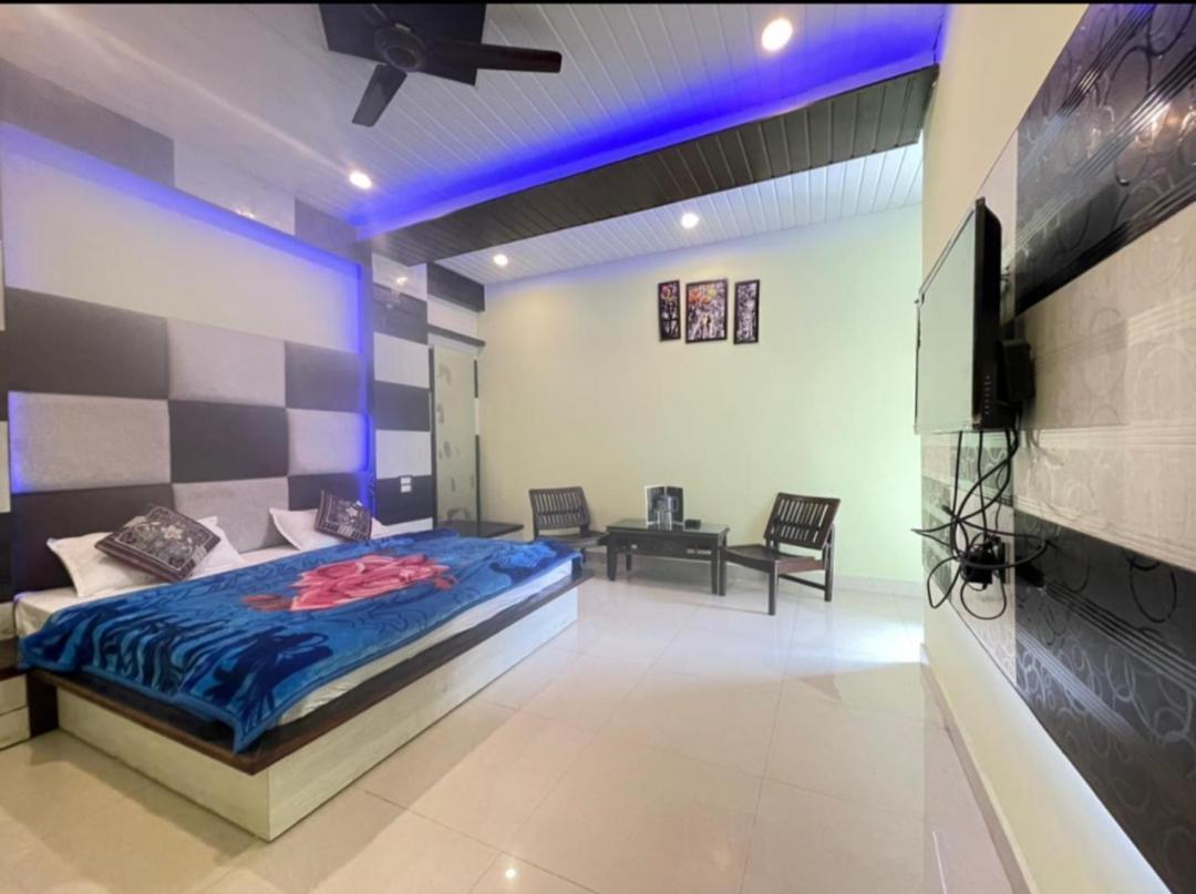 Homestay Oak Wood Banikhet
