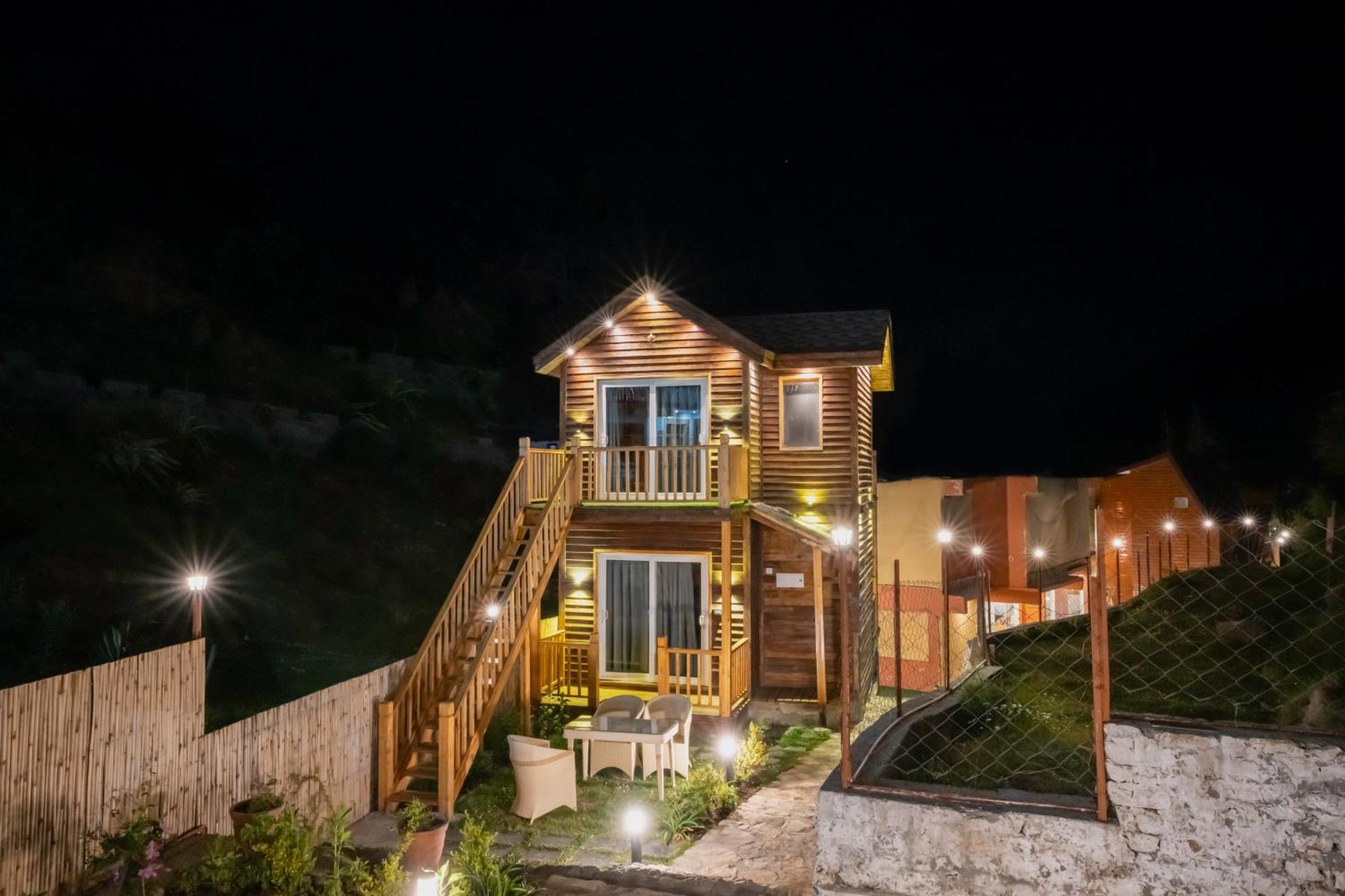 Wow Stayz2 Ashoka Grand Dalhousie