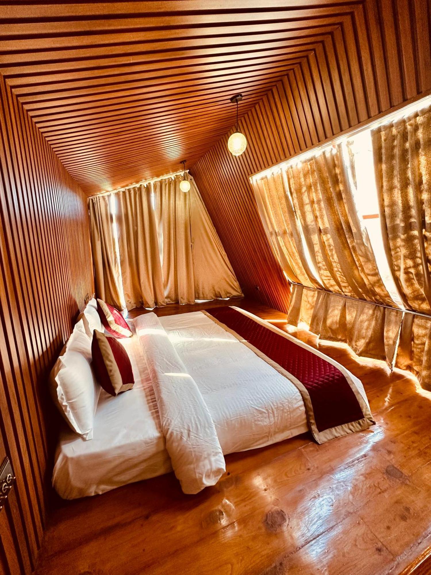 Resort Wow Stayz2 Ashoka Grand Dalhousie