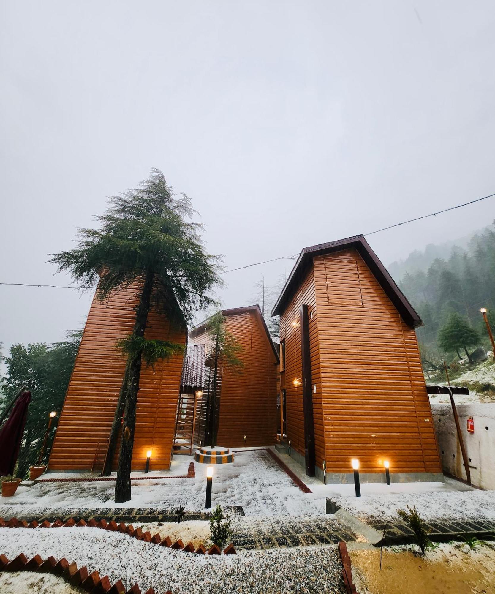 Wow Stayz2 Ashoka Grand Dalhousie