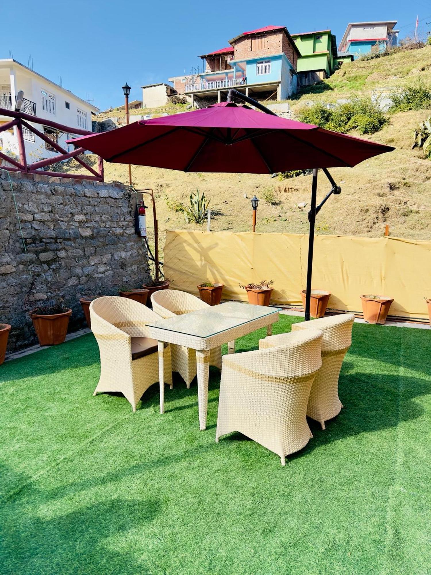 Wow Stayz2 Ashoka Grand 4* Dalhousie